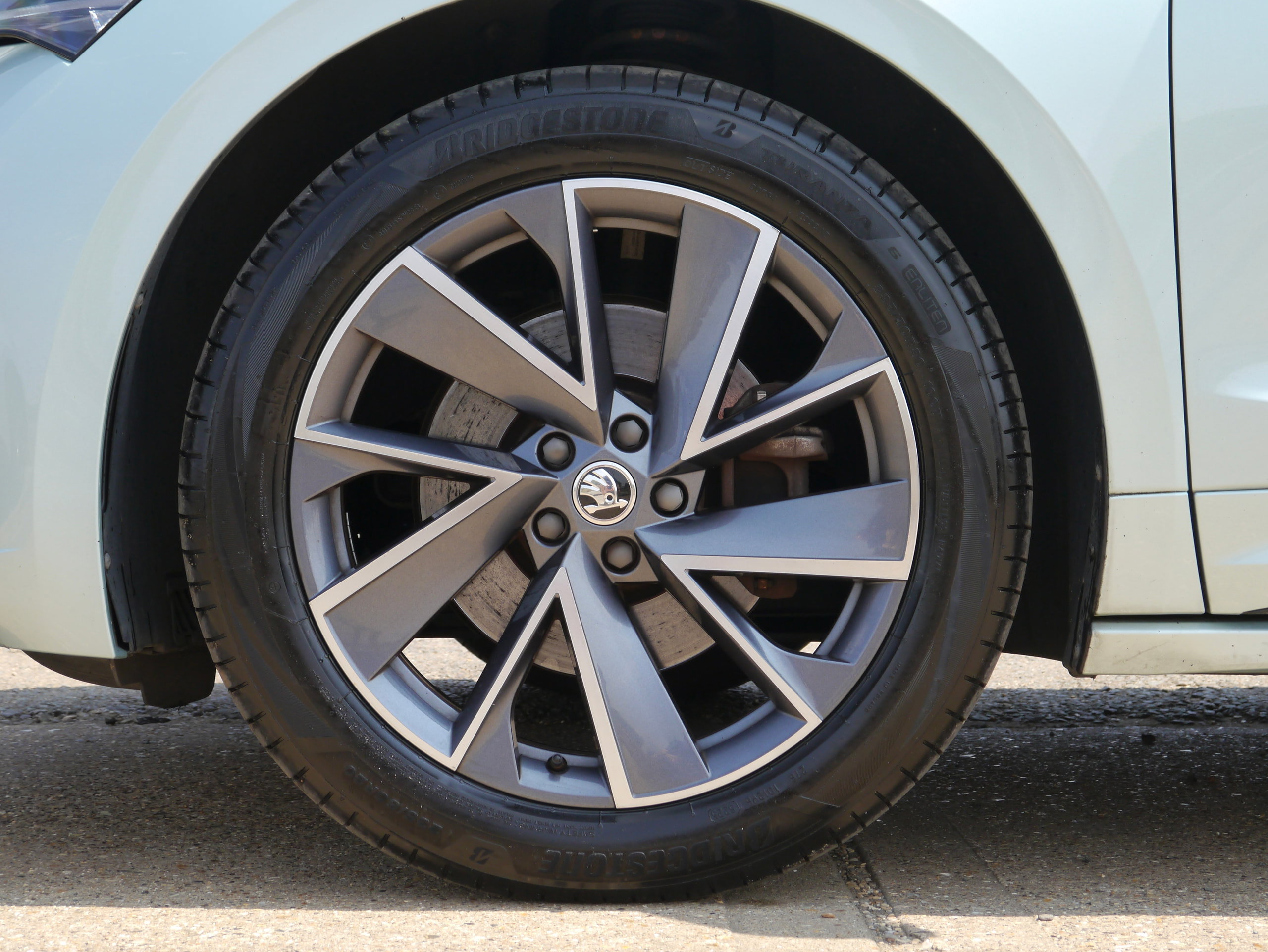 Skoda Enyaq iV 82kWh 80 SportLine SUV 5dr Electric Auto (DC125kW) (204 ps) 5dr Automatic 2026
