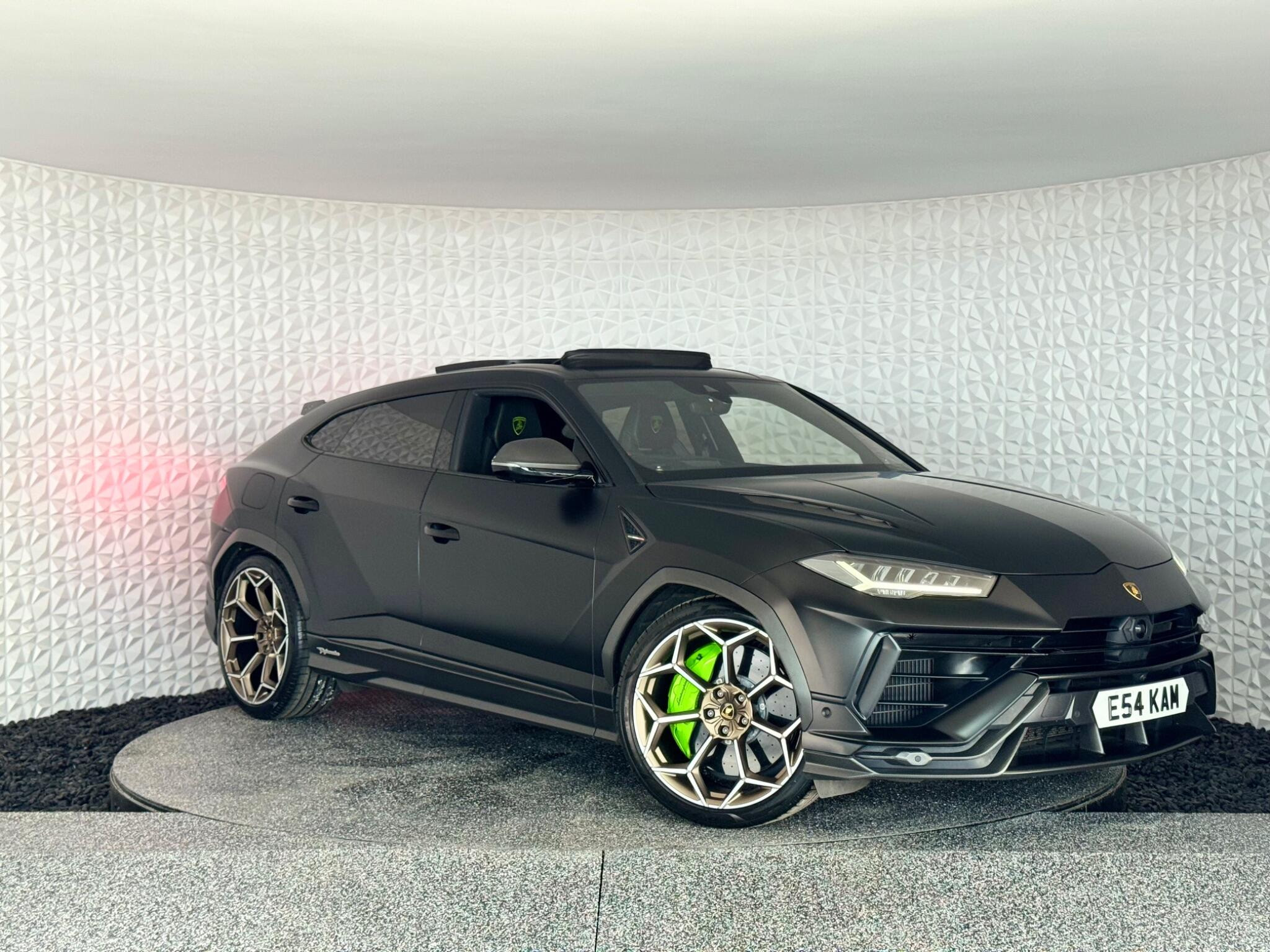 2023 Lamborghini URUS