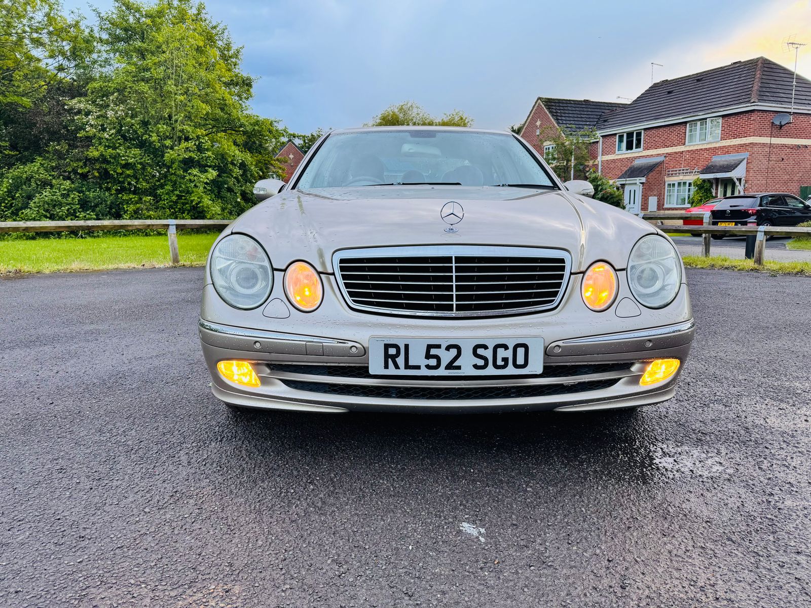 Mercedes-Benz E Class 2.6 E240 Avantgarde Saloon 4dr Petrol Automatic (247 g/km, 177 bhp) 4dr Automatic 2026