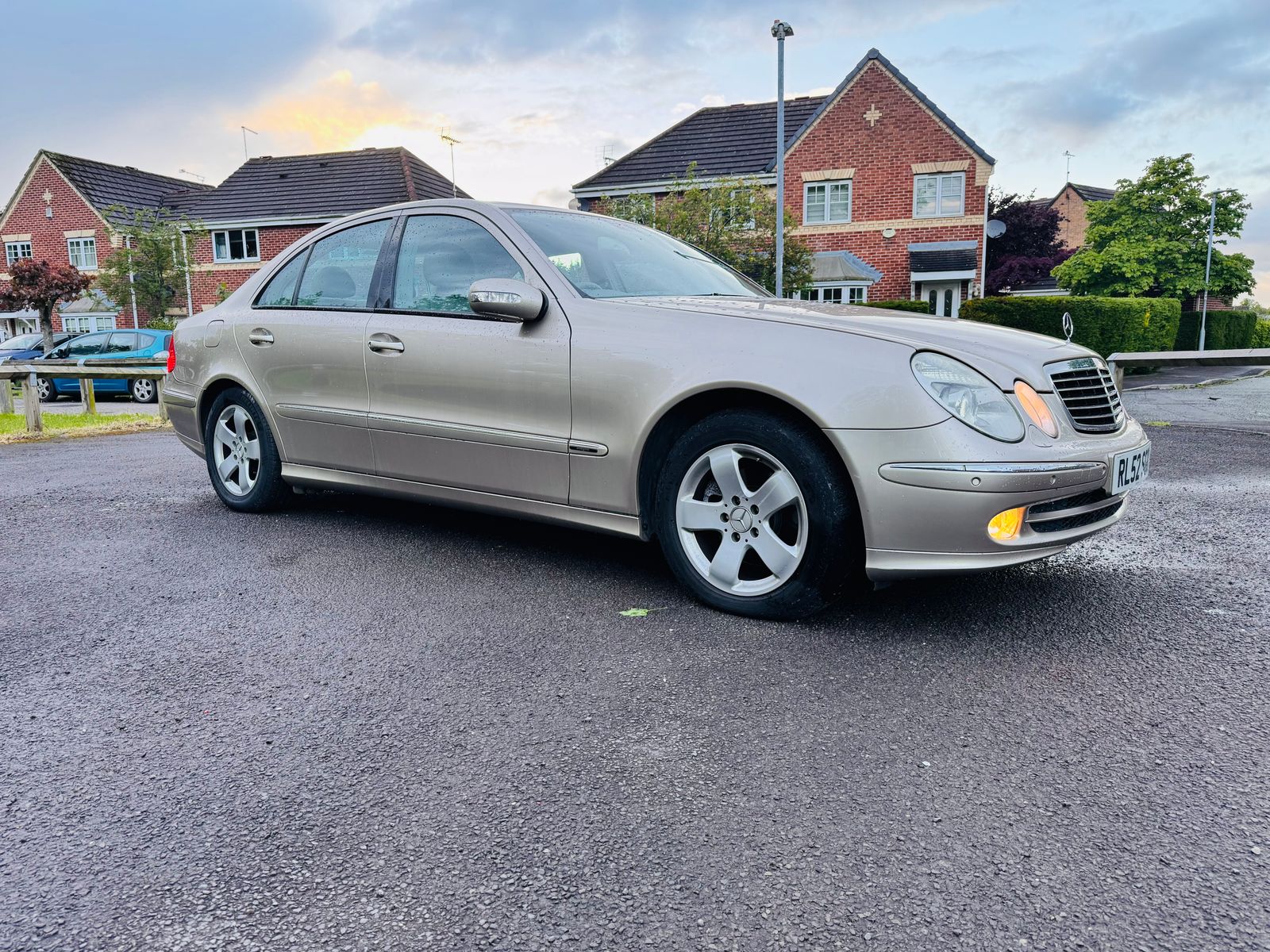 Mercedes-Benz E Class 2.6 E240 Avantgarde Saloon 4dr Petrol Automatic (247 g/km, 177 bhp) 4dr Automatic 2026