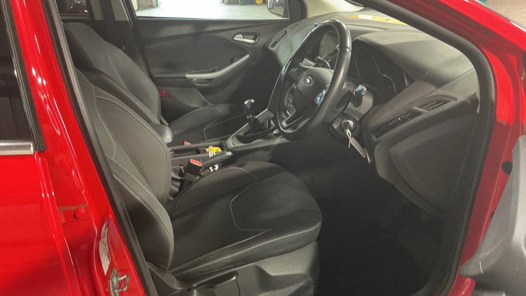 Ford Focus 1.0T EcoBoost Zetec Hatchback 5dr Petrol Manual Euro 6 (s/s) (100 ps) 5dr Manual 2026