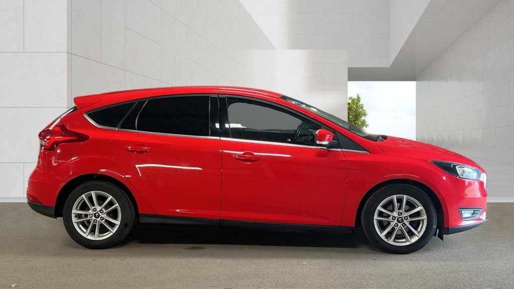 Ford Focus 1.0T EcoBoost Zetec Hatchback 5dr Petrol Manual Euro 6 (s/s) (100 ps) 5dr Manual 2026