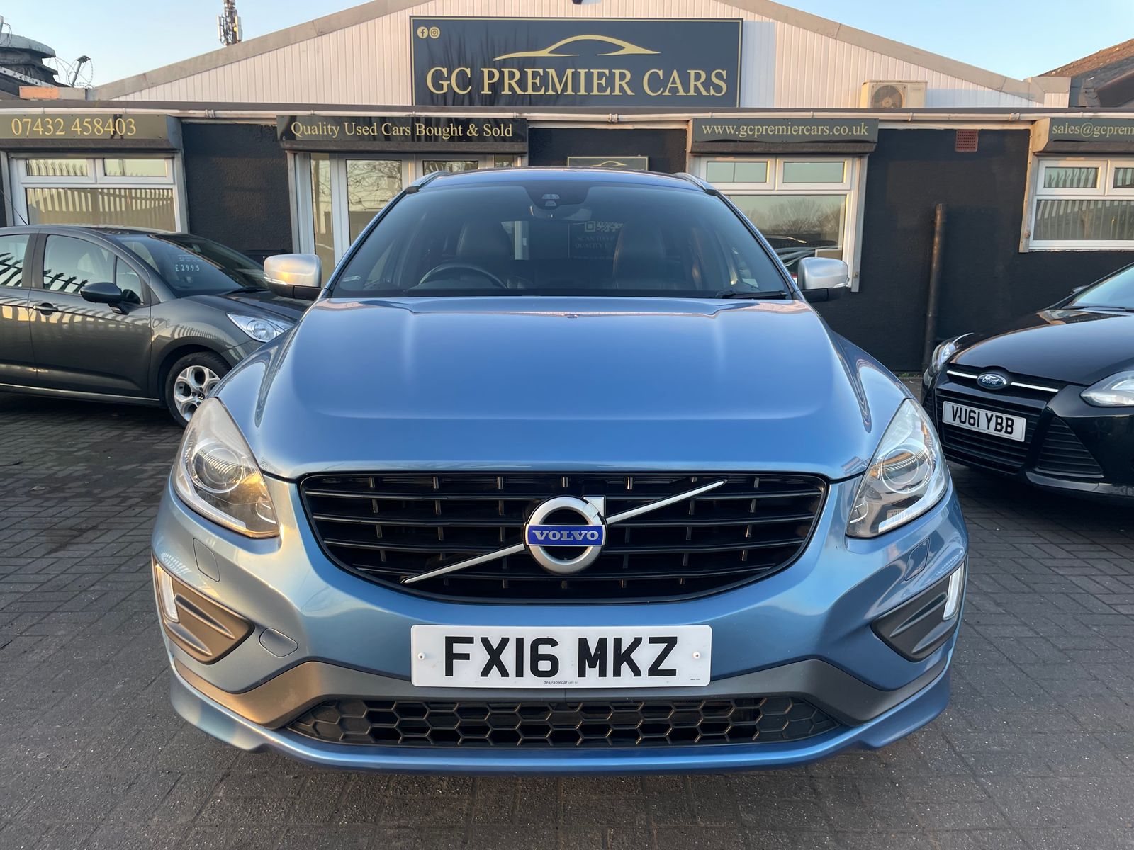 Volvo XC60 2.0 D4 R-Design Lux Nav SUV 5dr Diesel Manual Euro 6 (s/s) (190 ps) 5dr Manual 2026