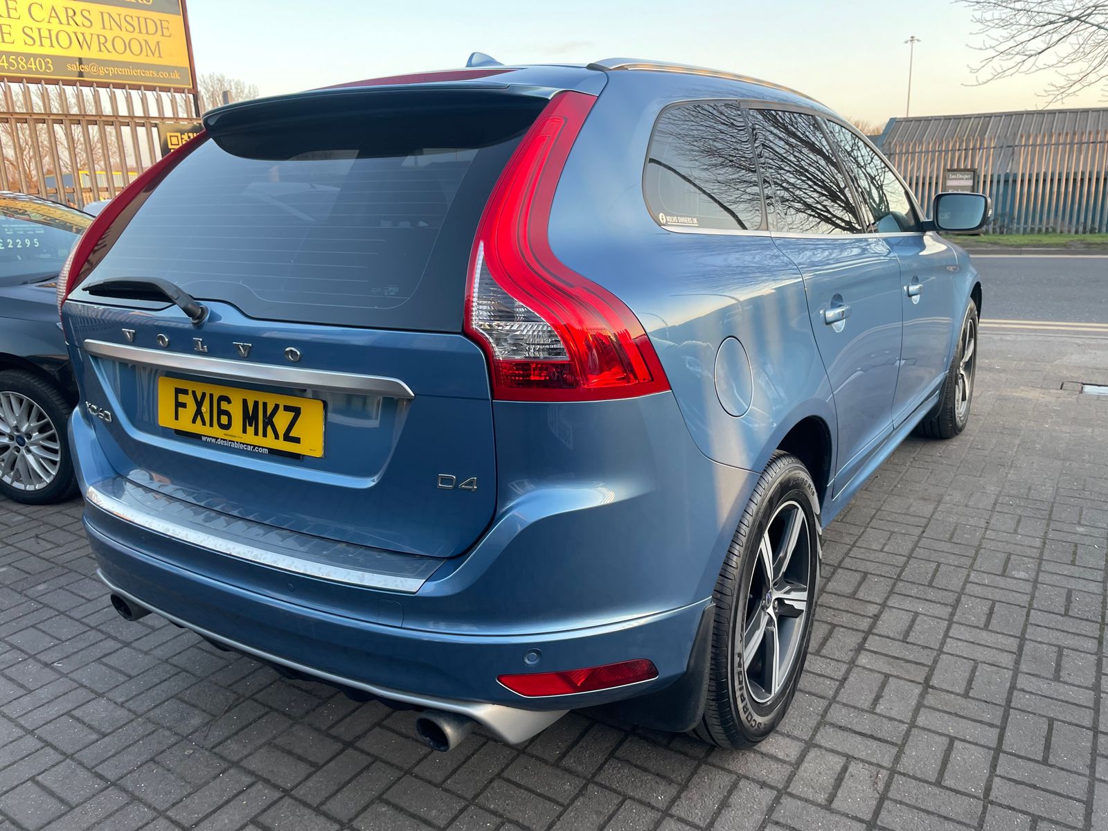 Volvo XC60 2.0 D4 R-Design Lux Nav SUV 5dr Diesel Manual Euro 6 (s/s) (190 ps) 5dr Manual 2026