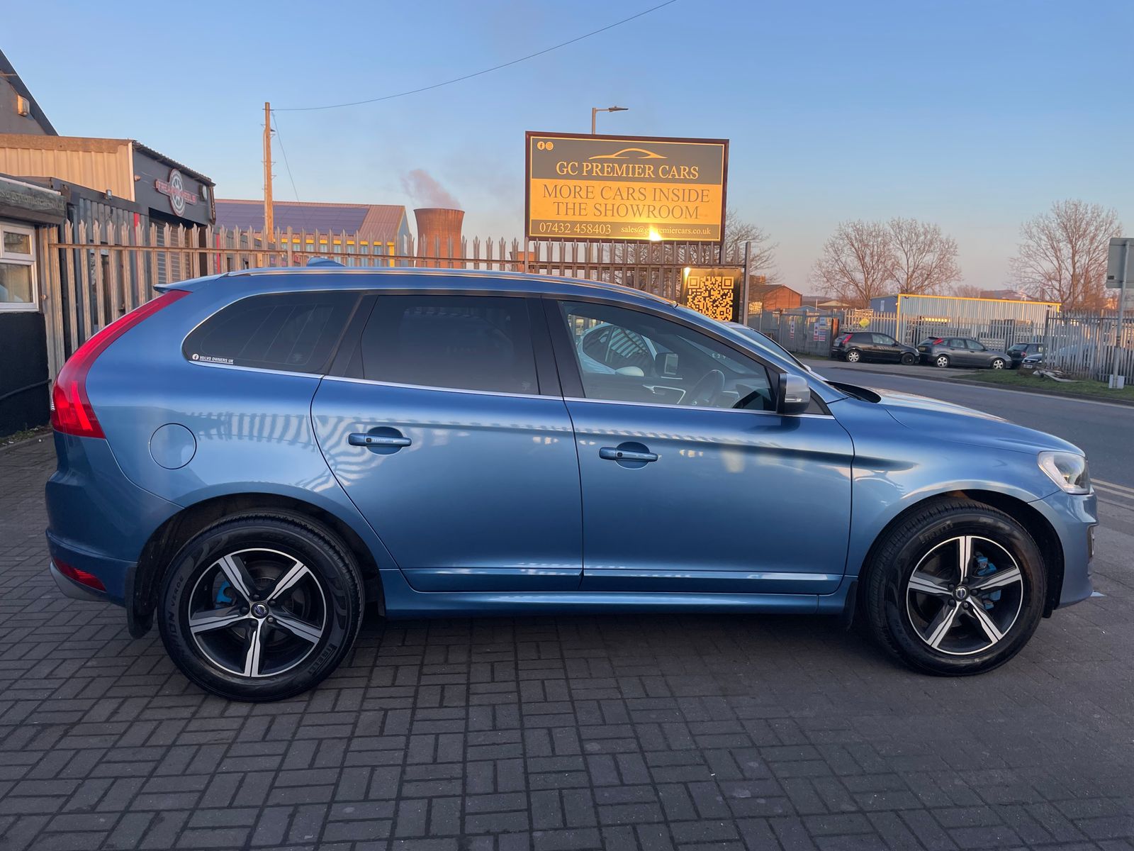 Volvo XC60 2.0 D4 R-Design Lux Nav SUV 5dr Diesel Manual Euro 6 (s/s) (190 ps) 5dr Manual 2026