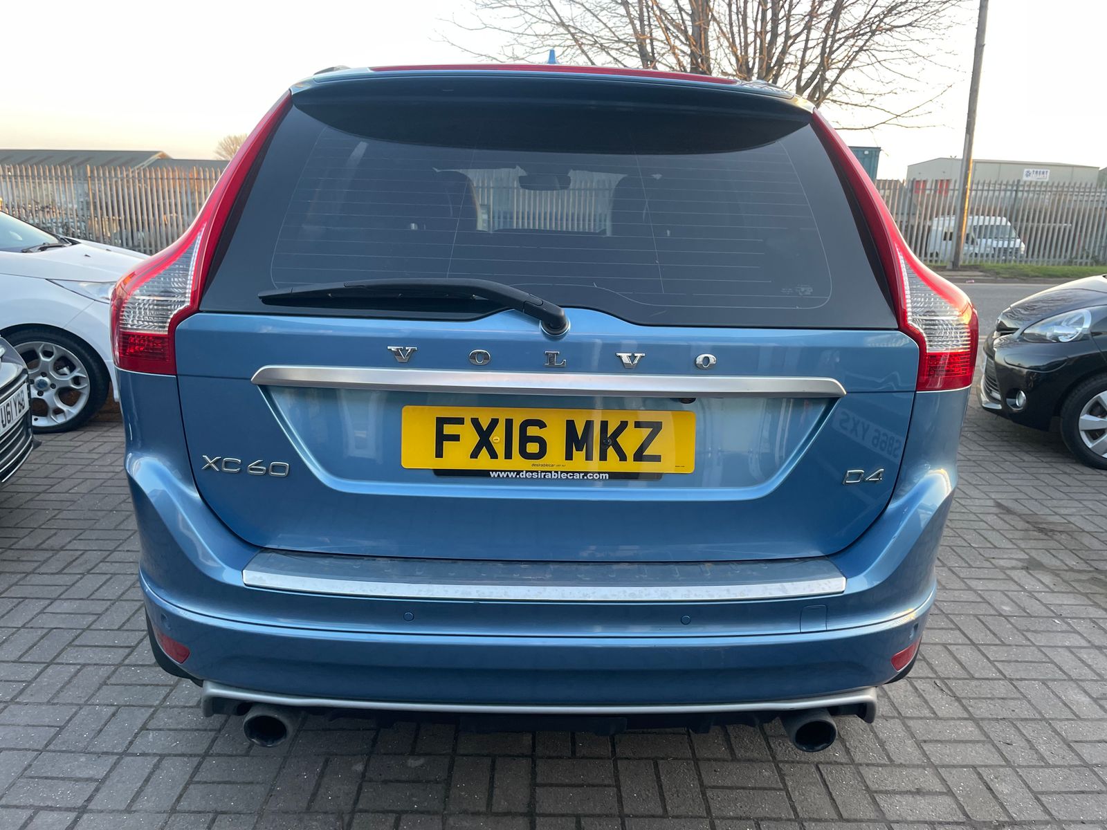 Volvo XC60 2.0 D4 R-Design Lux Nav SUV 5dr Diesel Manual Euro 6 (s/s) (190 ps) 5dr Manual 2026