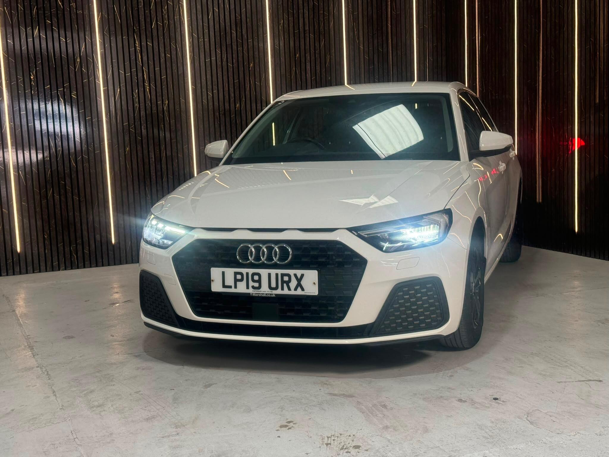 Audi A1 1.0 TFSI 30 SE Sportback Euro 6 (s/s) 5dr 5dr Manual 2026