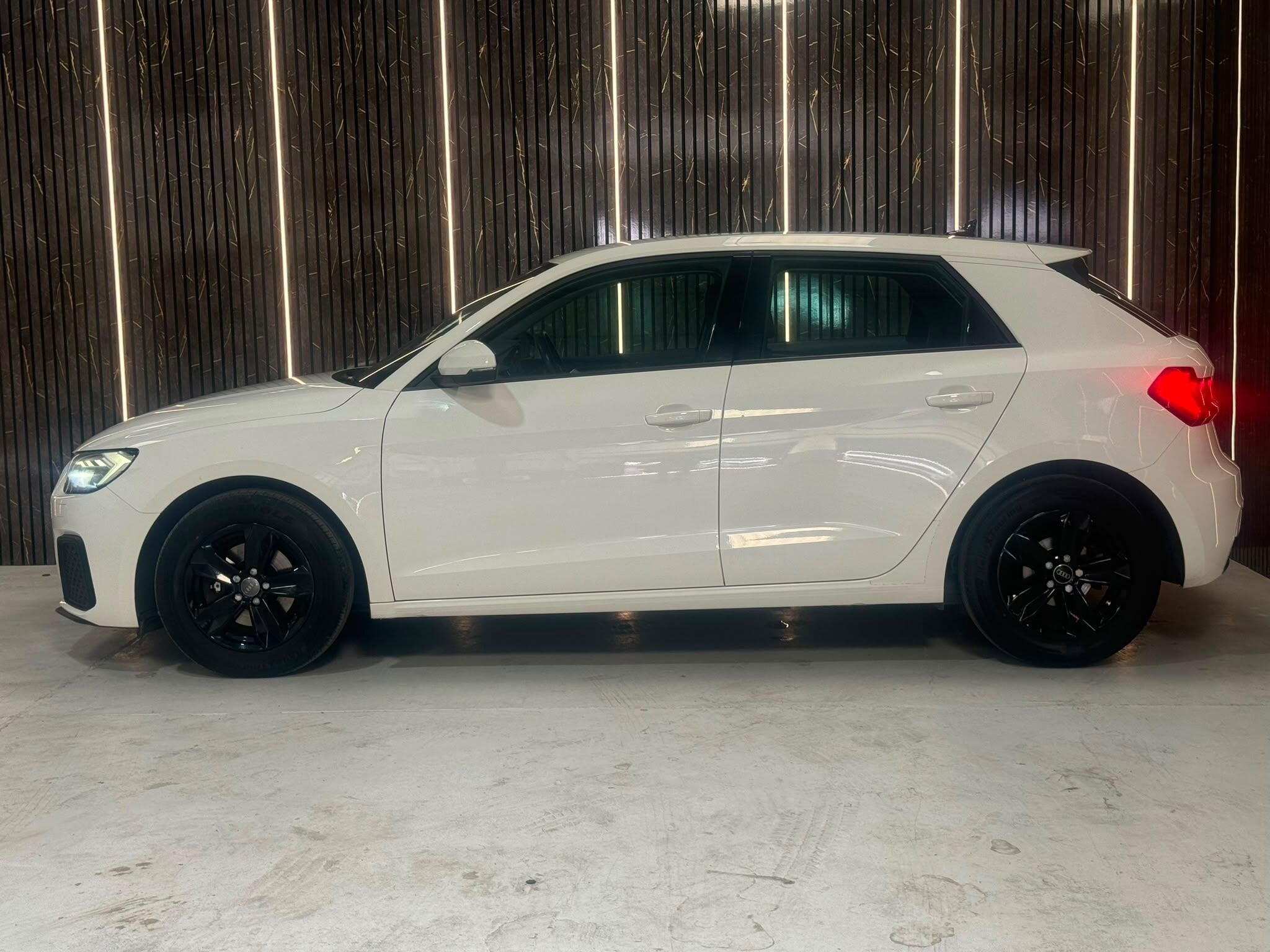 Audi A1 1.0 TFSI 30 SE Sportback Euro 6 (s/s) 5dr 5dr Manual 2026