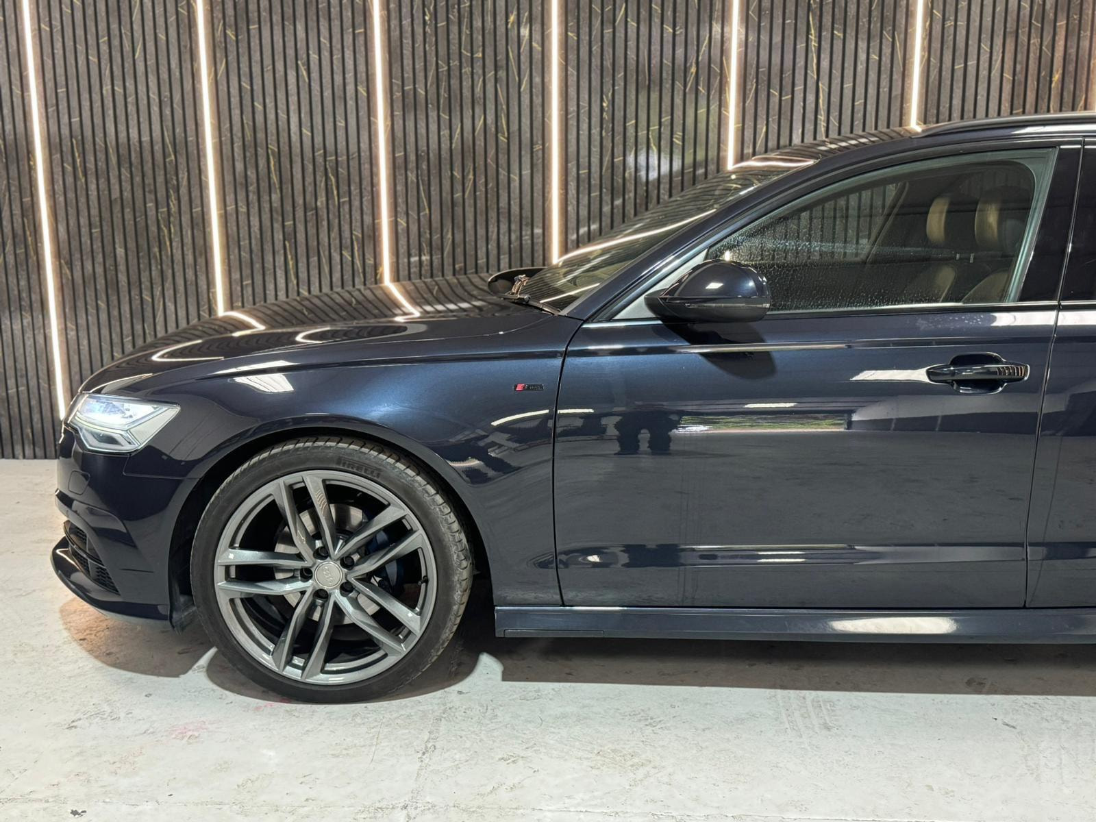 Audi A6 Avant 2.0 TDI ultra Black Edition S Tronic Euro 6 (s/s) 5dr 5dr Automatic 2026