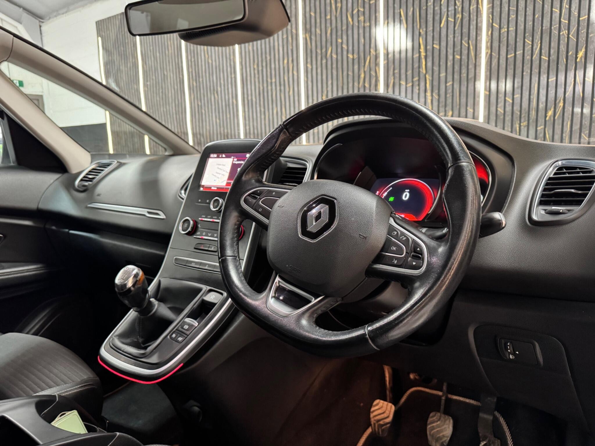 Renault Grand Scenic 1.5 dCi Dynamique Nav Euro 6 (s/s) 5dr 5dr Manual 2026