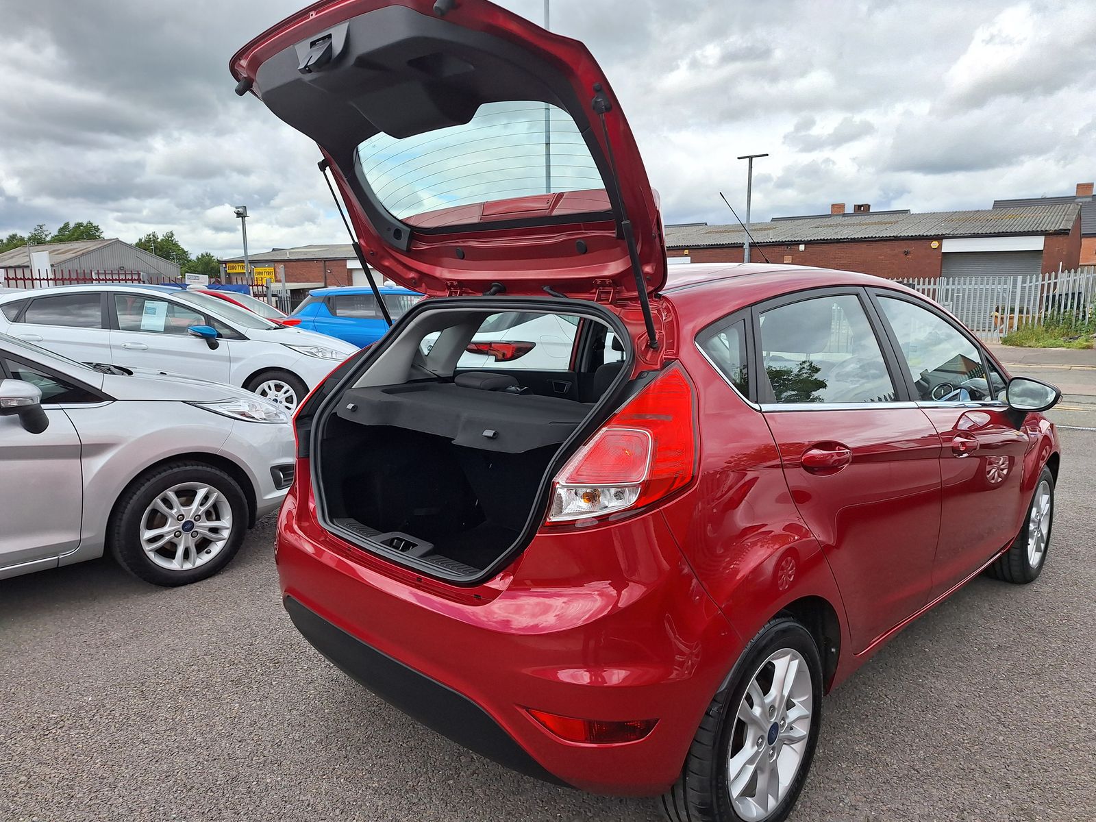 Ford Fiesta 1.25 Zetec Hatchback 5dr Petrol Manual Euro 6 (82 ps) 5dr Manual 2026