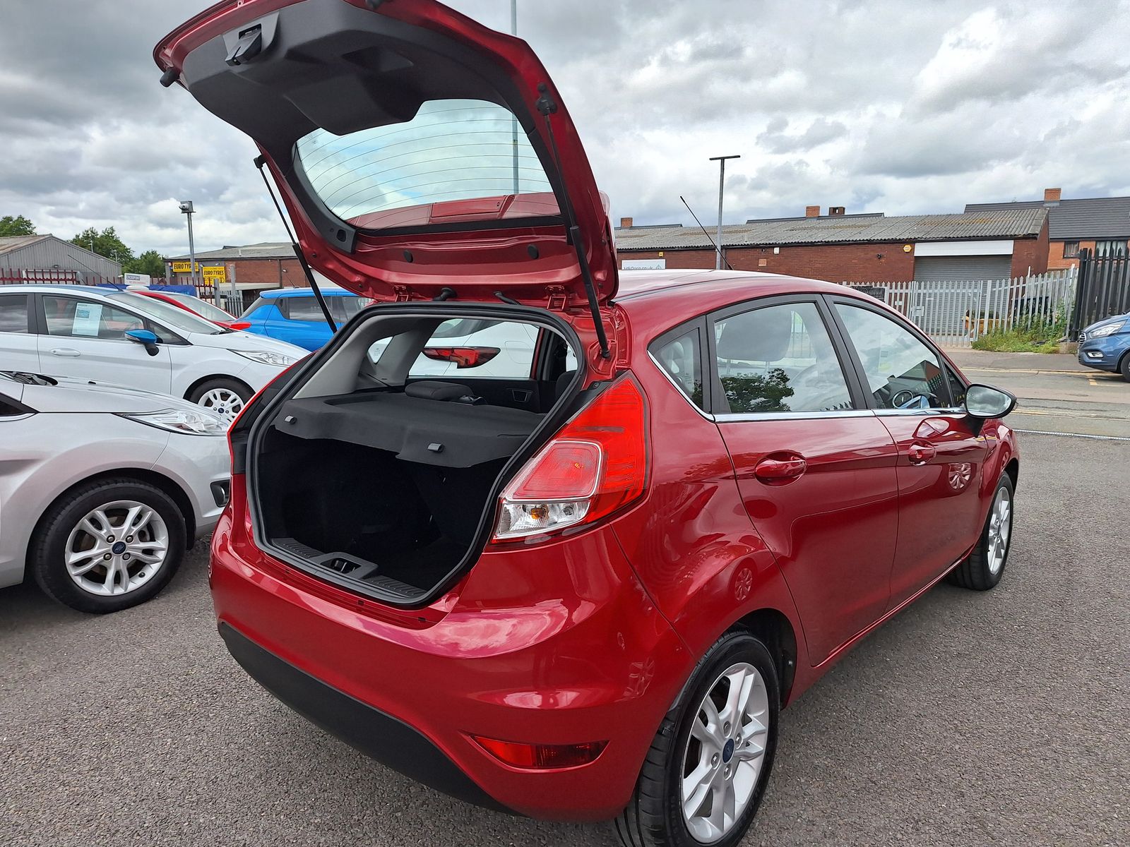 Ford Fiesta 1.25 Zetec Hatchback 5dr Petrol Manual Euro 6 (82 ps) 5dr Manual 2026