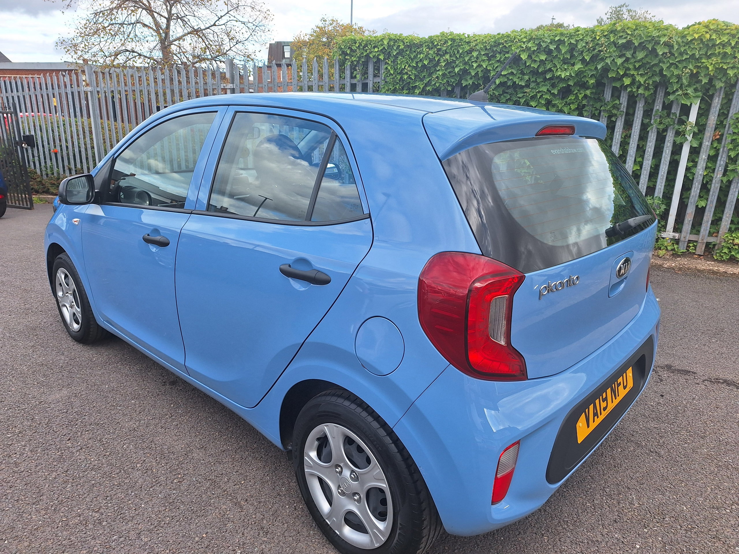 Kia Picanto 1.0 1 Hatchback 5dr Petrol Manual Euro 6 (66 bhp) 5dr Manual 2026