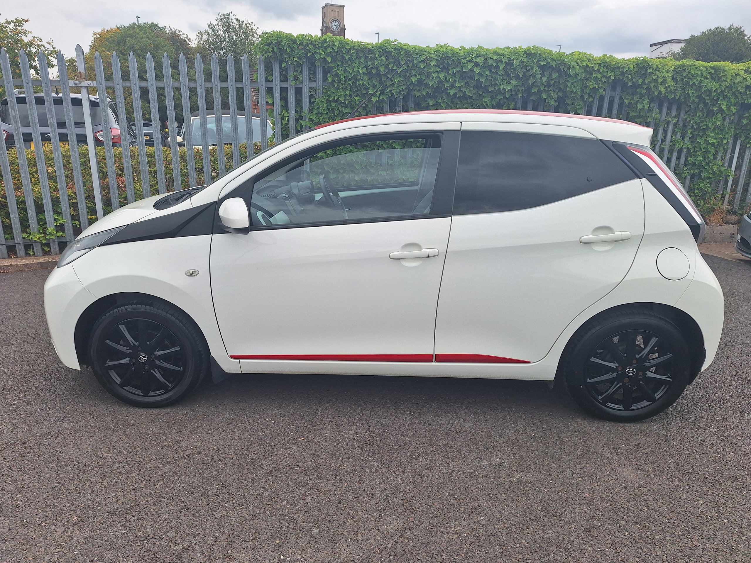 Toyota Aygo 1.0 VVT-i x-press Hatchback 5dr Petrol Manual Euro 6 (68 ps) 5dr Manual 2026