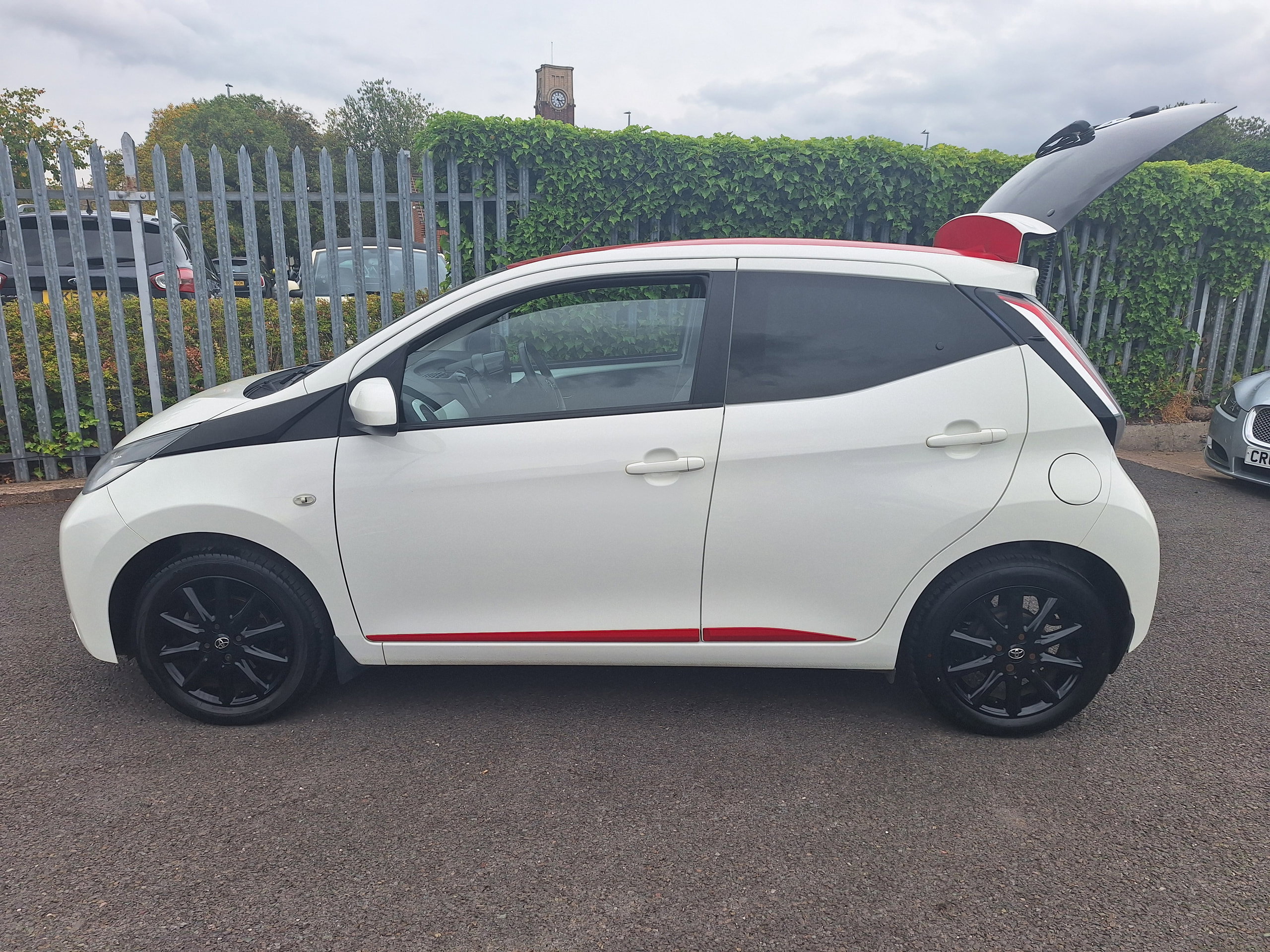 Toyota Aygo 1.0 VVT-i x-press Hatchback 5dr Petrol Manual Euro 6 (68 ps) 5dr Manual 2026