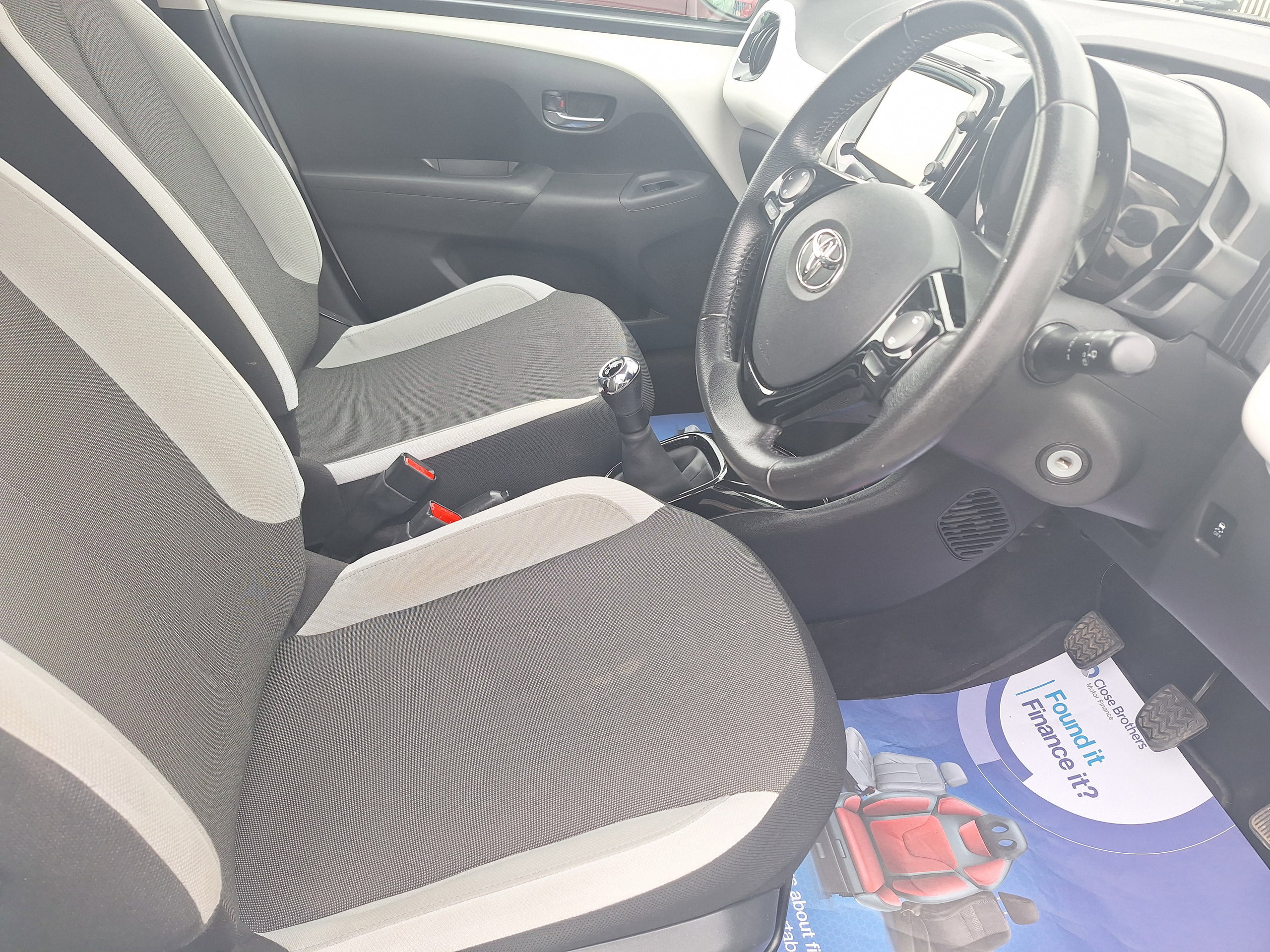 Toyota Aygo 1.0 VVT-i x-press Hatchback 5dr Petrol Manual Euro 6 (68 ps) 5dr Manual 2026