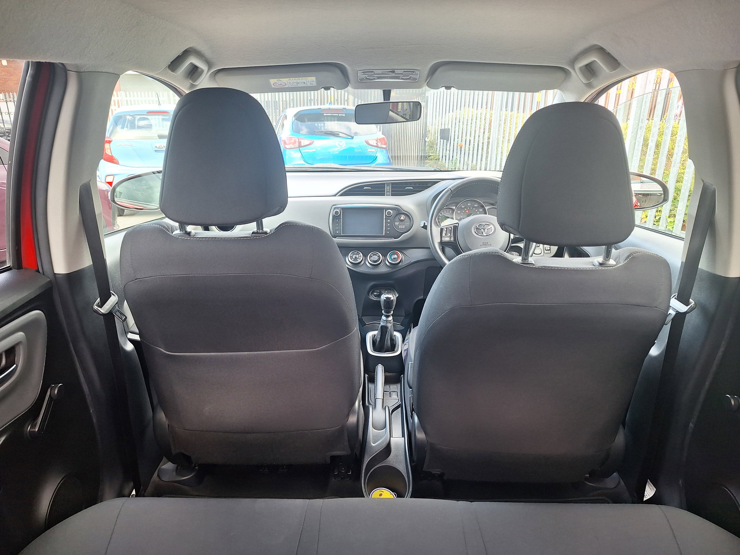 Toyota Yaris 1.33 Dual VVT-i Design Hatchback 5dr Petrol Manual Euro 6 (99 ps) 5dr Manual 2026