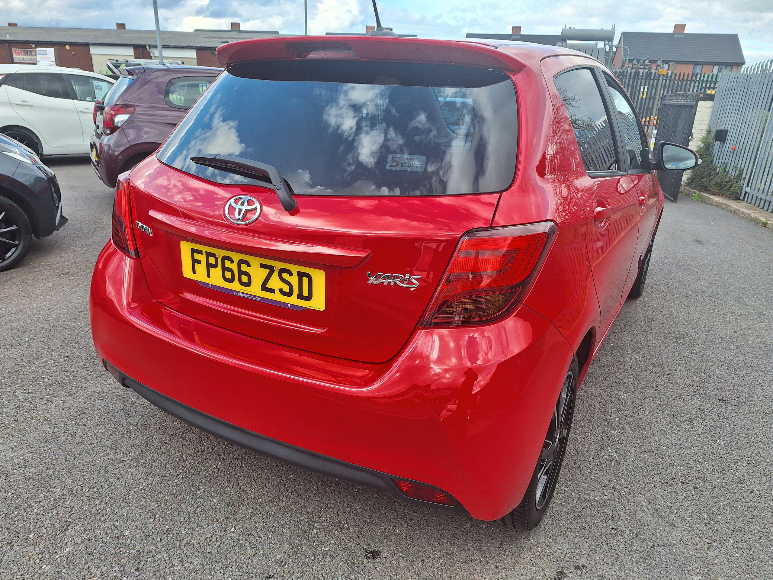 Toyota Yaris 1.33 Dual VVT-i Design Hatchback 5dr Petrol Manual Euro 6 (99 ps) 5dr Manual 2026