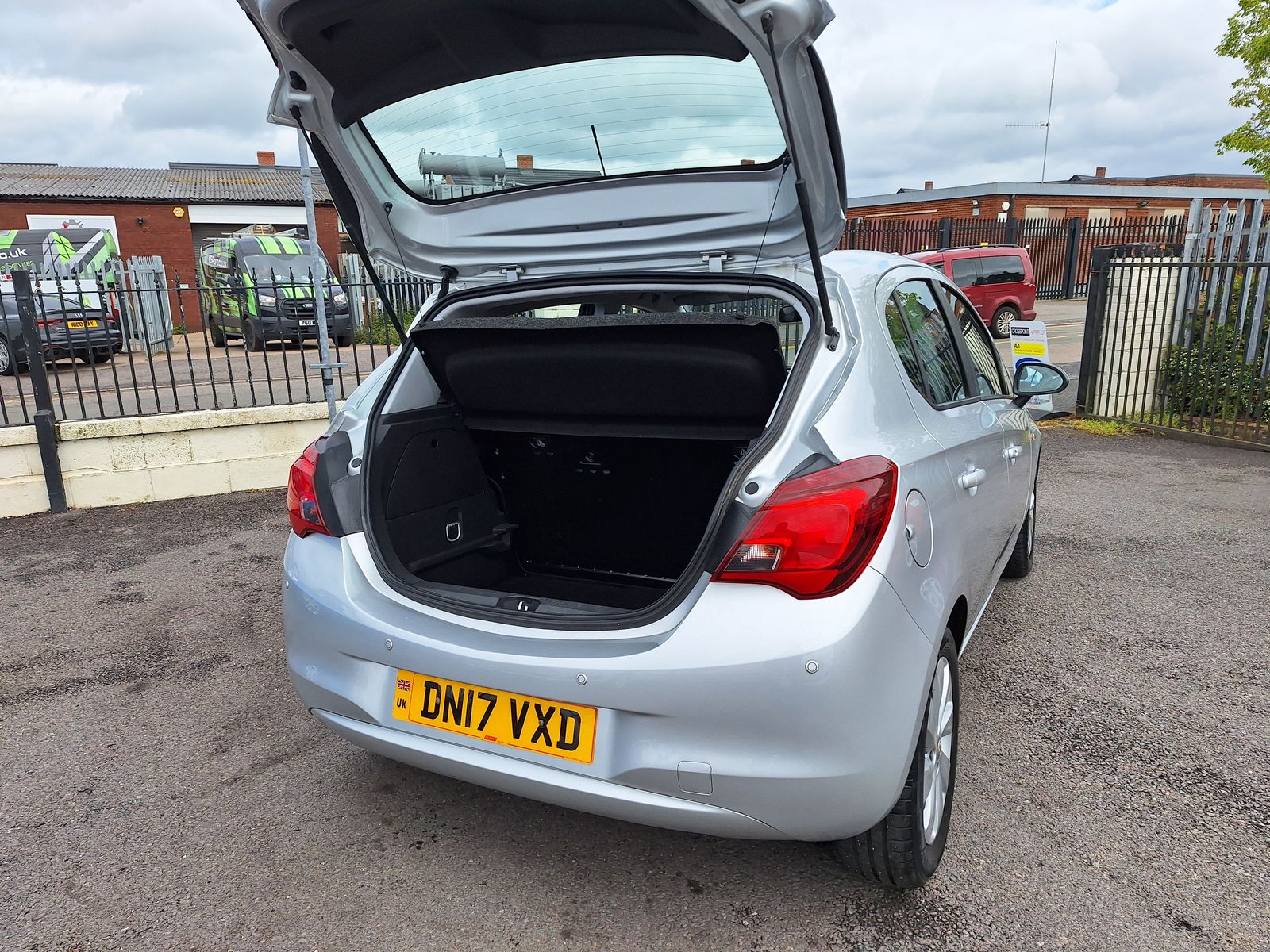 Vauxhall Corsa 1.4i ecoFLEX Design Hatchback 5dr Petrol Manual Euro 6 (90 ps) 5dr Manual 2026