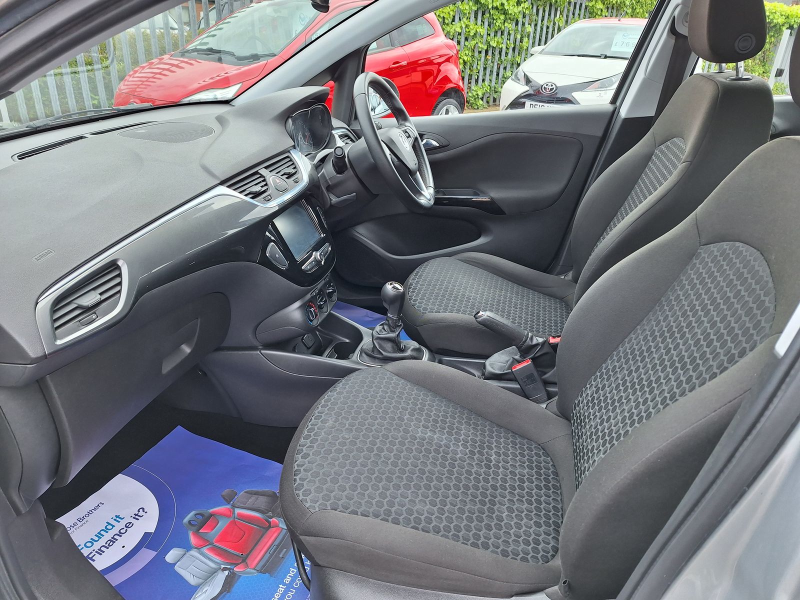 Vauxhall Corsa 1.4i ecoFLEX Design Hatchback 5dr Petrol Manual Euro 6 (90 ps) 5dr Manual 2026