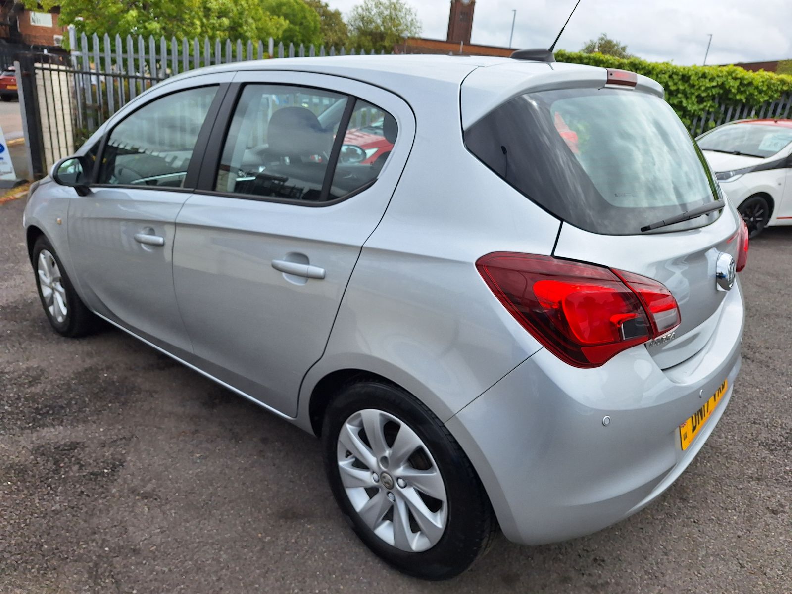 Vauxhall Corsa 1.4i ecoFLEX Design Hatchback 5dr Petrol Manual Euro 6 (90 ps) 5dr Manual 2026