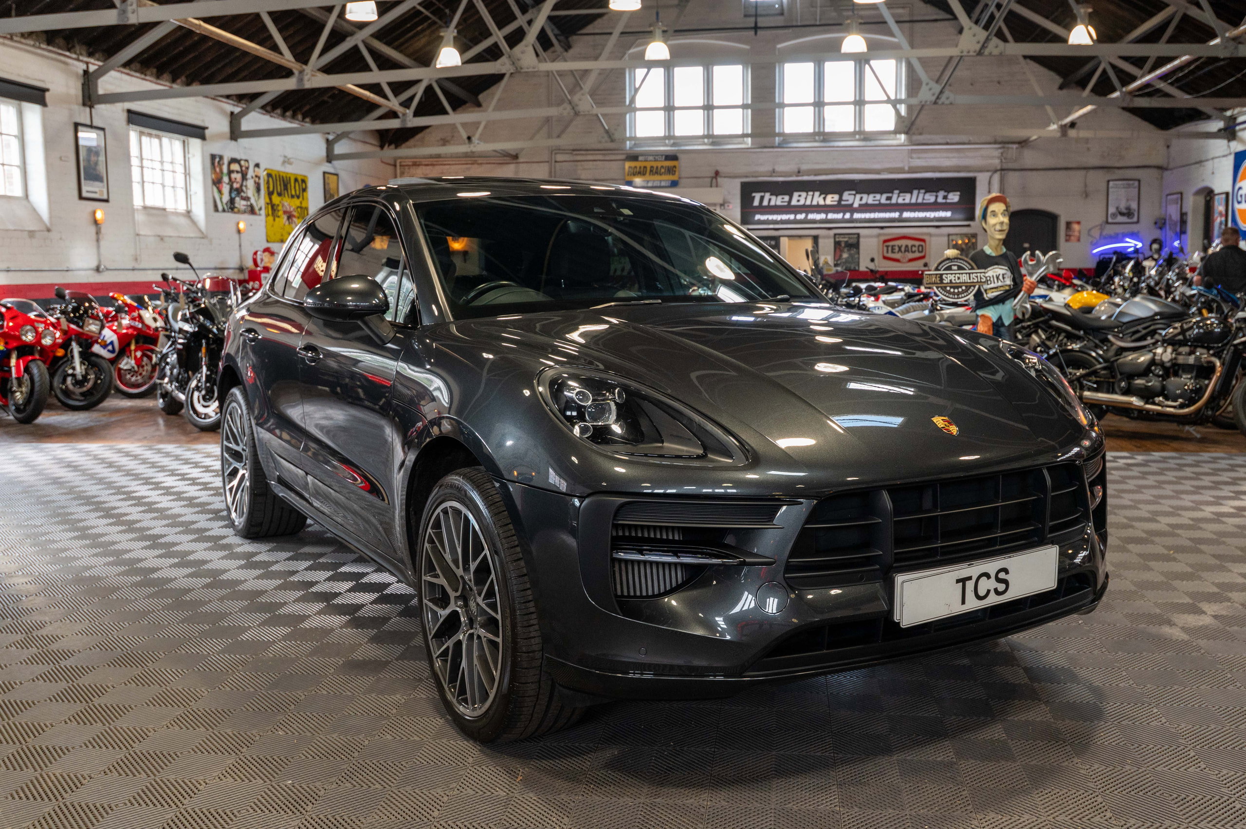 Porsche Macan 3.0T V6 S Pan roof Sports exhaust sports chrono 21" alloys 5dr Automatic 2026