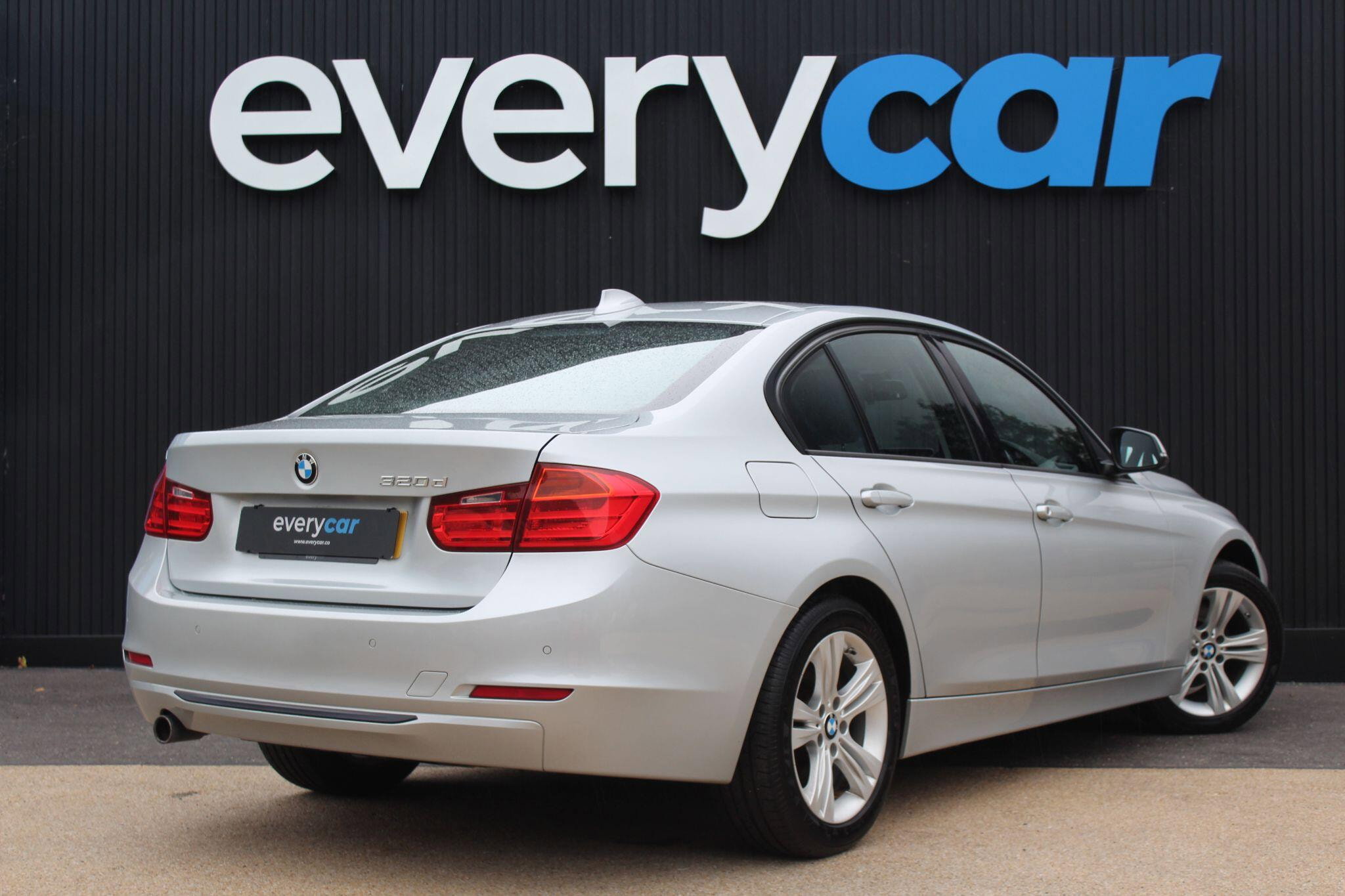 BMW 3 Series 2.0 320d BluePerformance Sport Euro 6 (s/s) 4dr 4dr Manual 2026