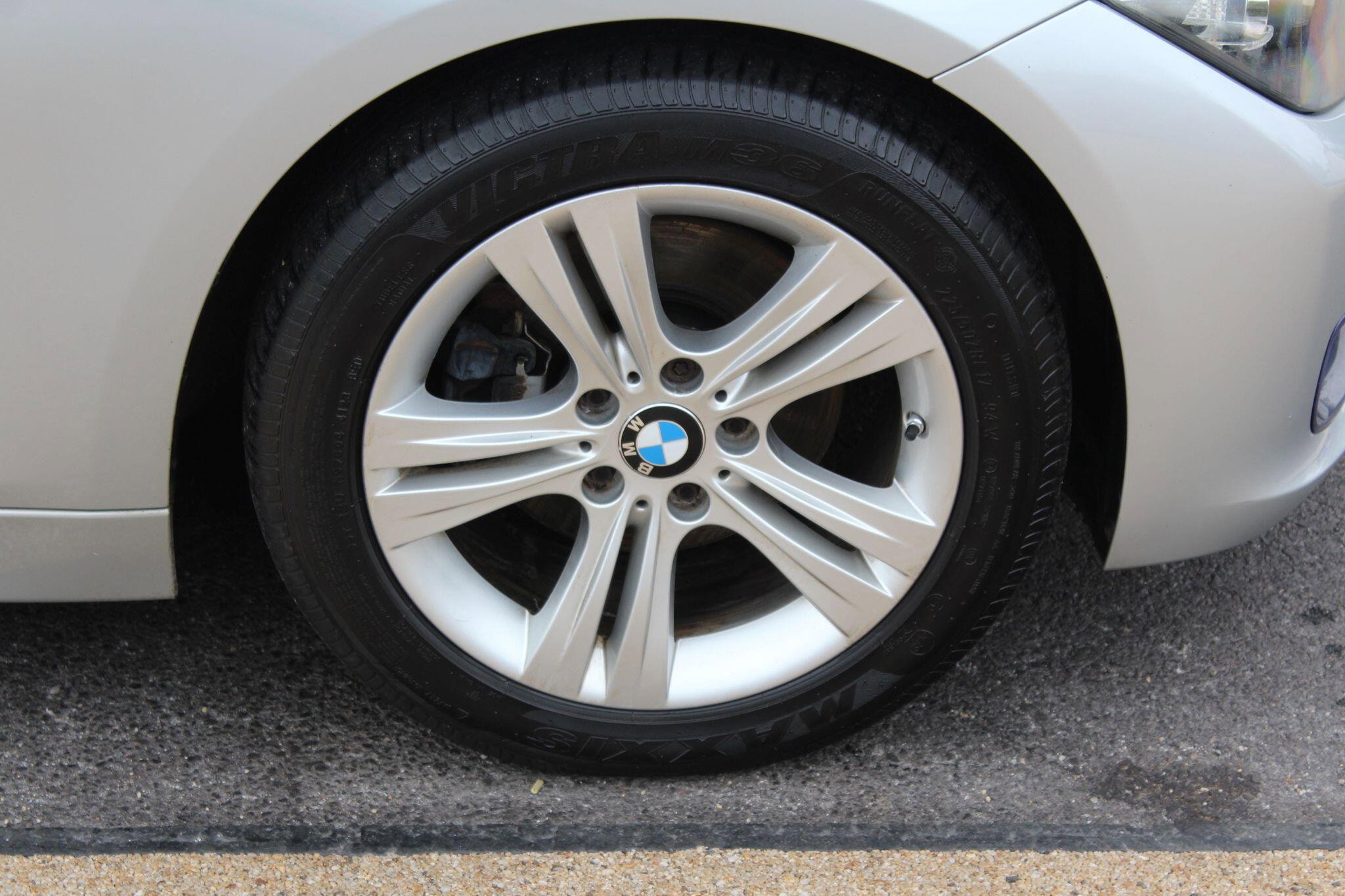 BMW 3 Series 2.0 320d BluePerformance Sport Euro 6 (s/s) 4dr 4dr Manual 2026