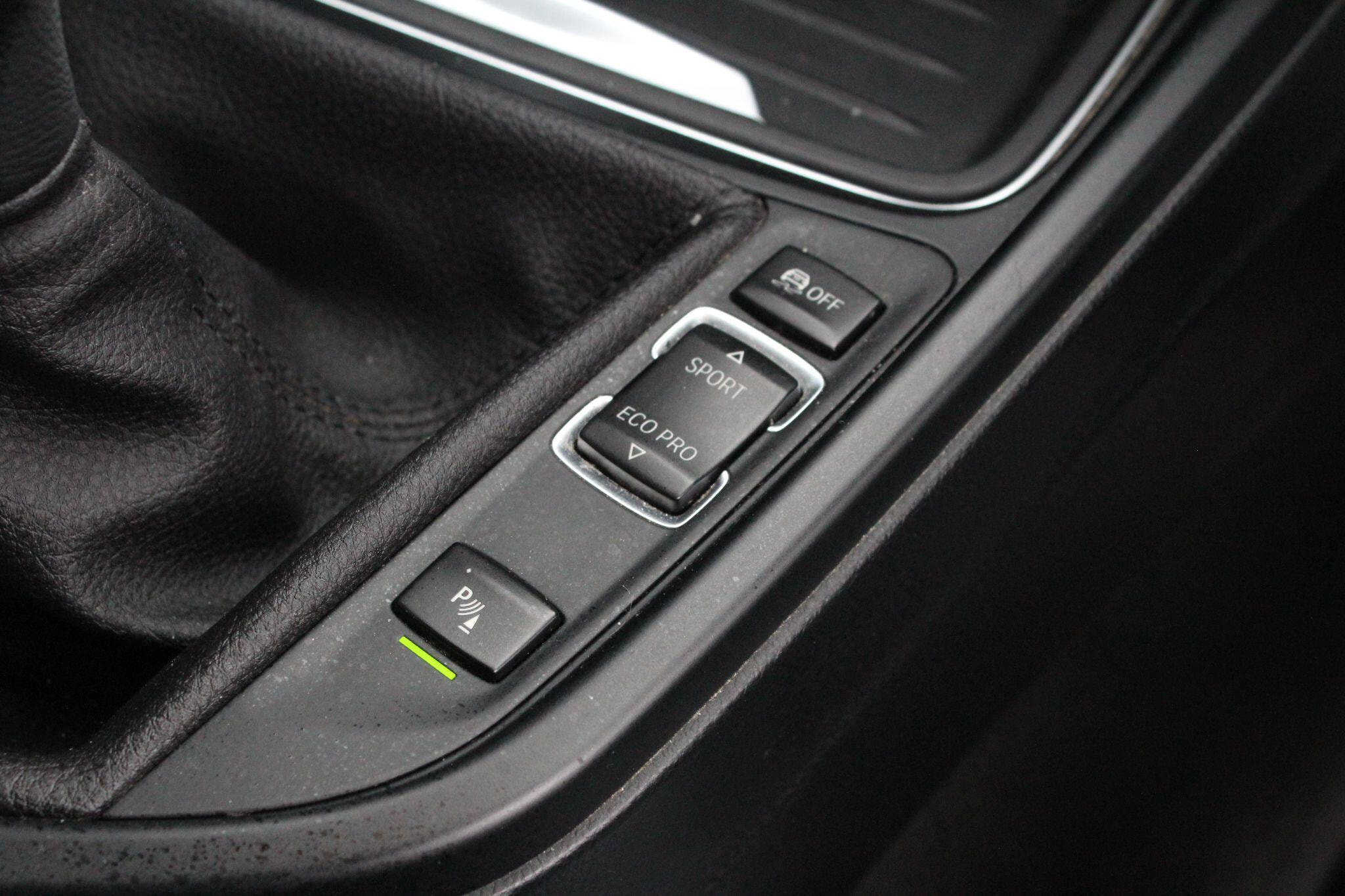 BMW 3 Series 2.0 320d BluePerformance Sport Euro 6 (s/s) 4dr 4dr Manual 2026