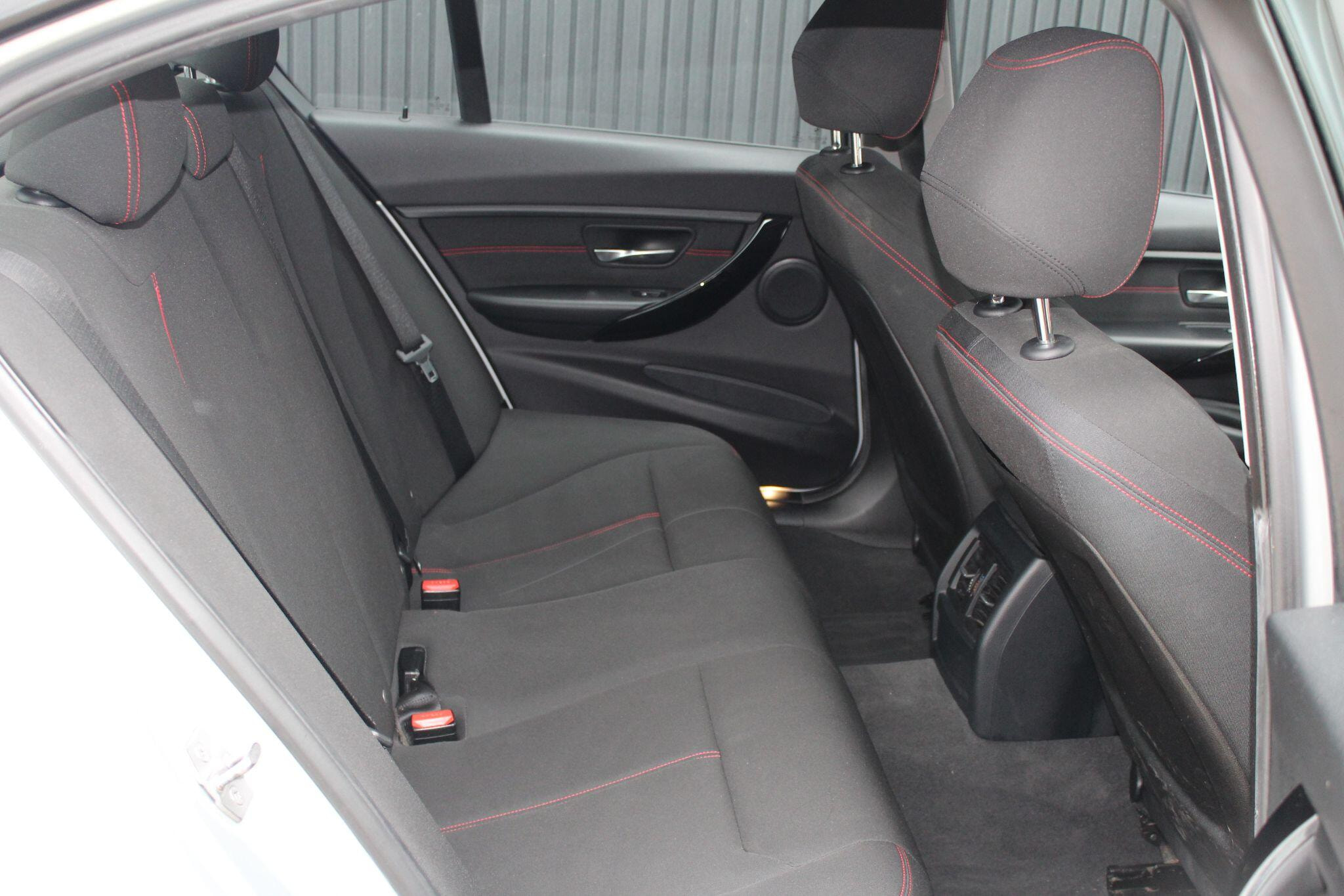 BMW 3 Series 2.0 320d BluePerformance Sport Euro 6 (s/s) 4dr 4dr Manual 2026