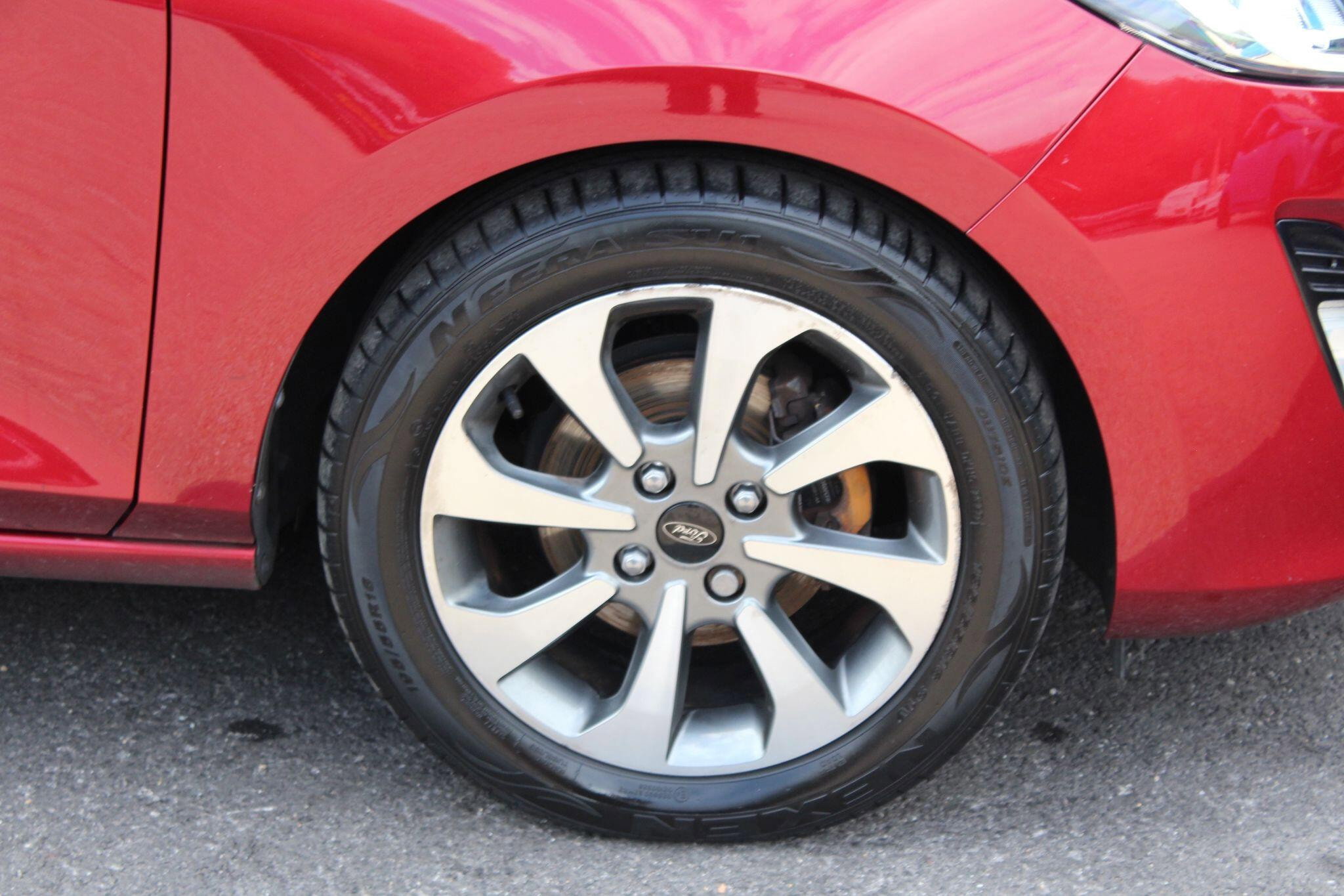 Ford Fiesta 1.0T EcoBoost Zetec Euro 6 (s/s) 5dr 5dr Manual 2026