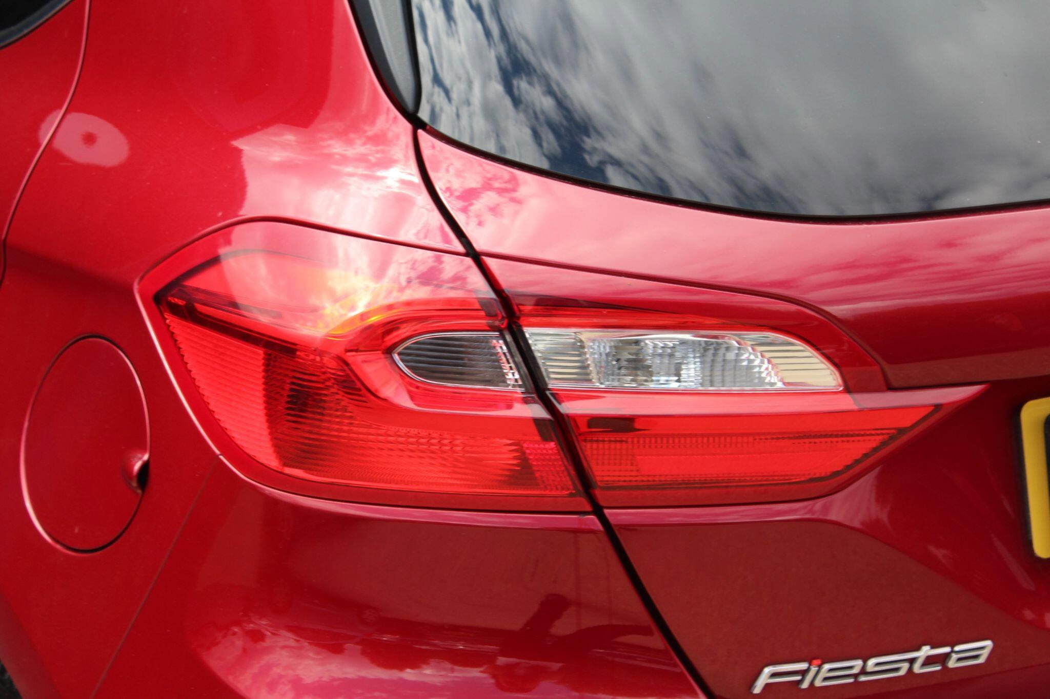 Ford Fiesta 1.0T EcoBoost Zetec Euro 6 (s/s) 5dr 5dr Manual 2026