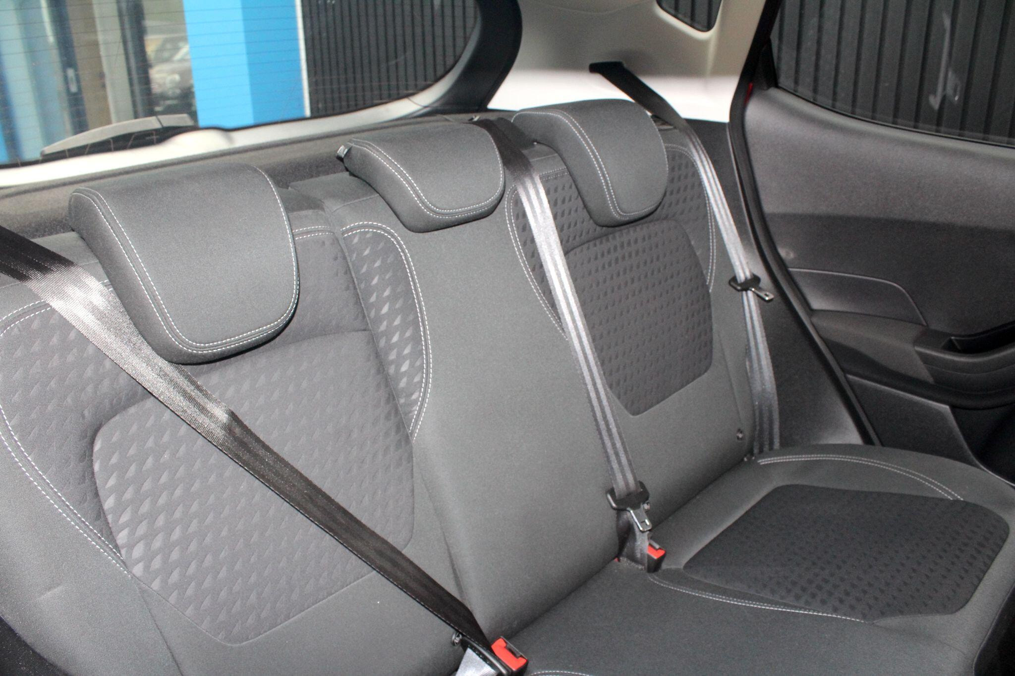 Ford Fiesta 1.0T EcoBoost Zetec Euro 6 (s/s) 5dr 5dr Manual 2026