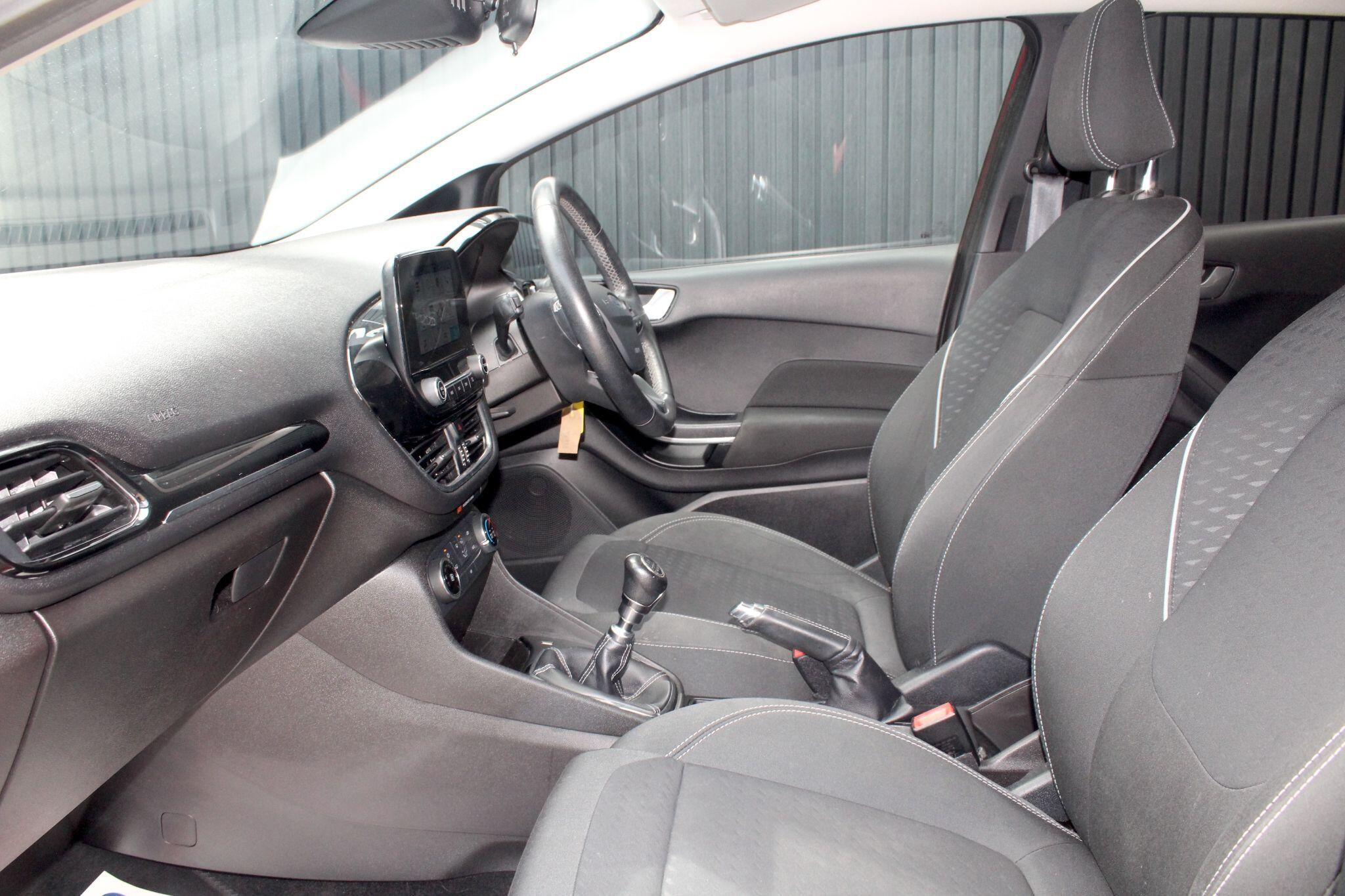 Ford Fiesta 1.0T EcoBoost Zetec Euro 6 (s/s) 5dr 5dr Manual 2026