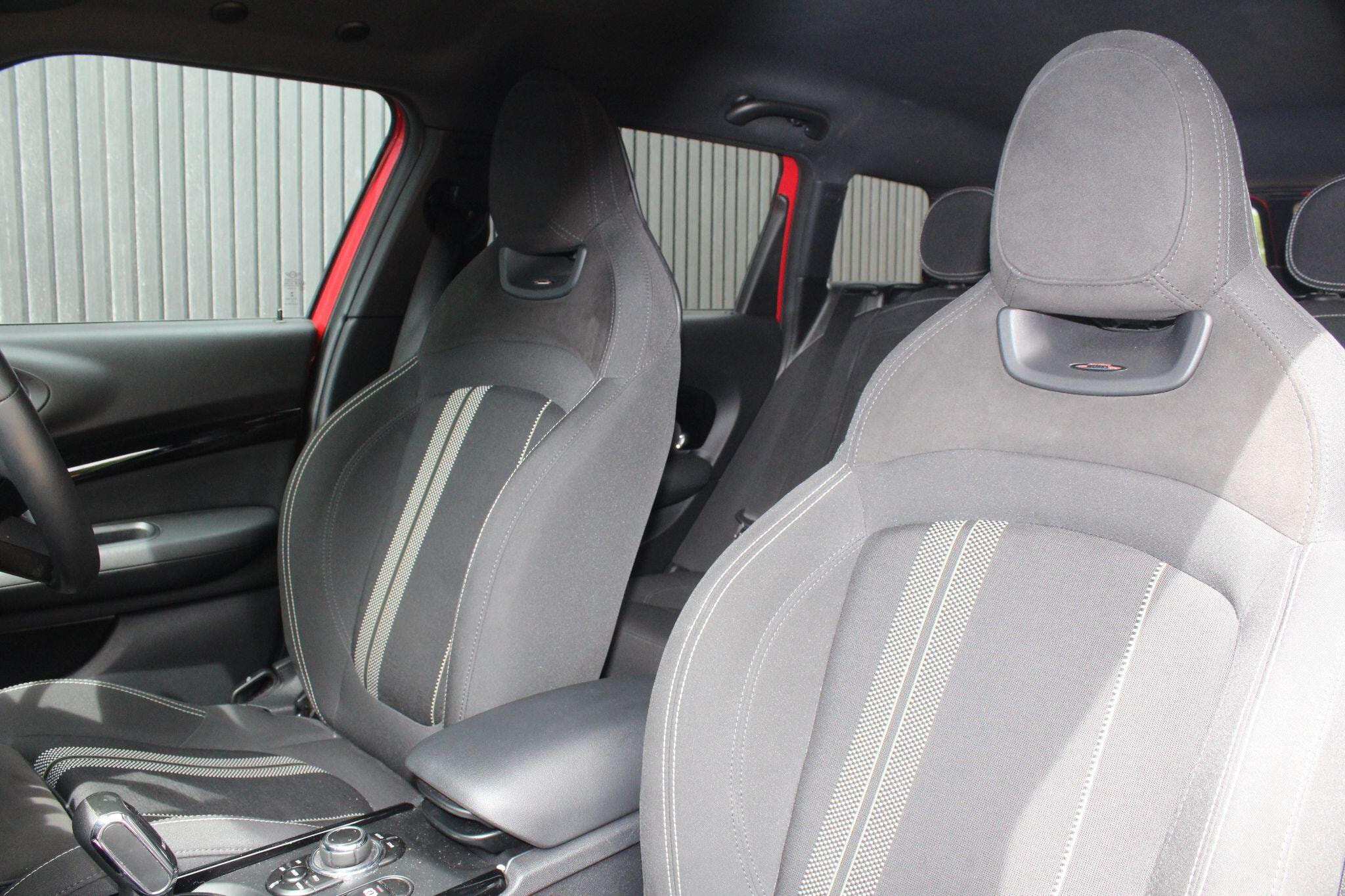 MINI Clubman 1.5 Cooper Sport Steptronic Euro 6 (s/s) 6dr 6dr Automatic 2026