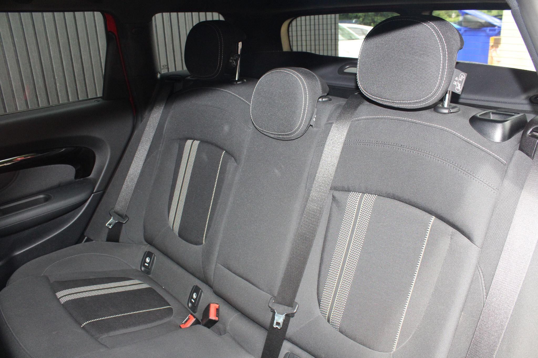 MINI Clubman 1.5 Cooper Sport Steptronic Euro 6 (s/s) 6dr 6dr Automatic 2026