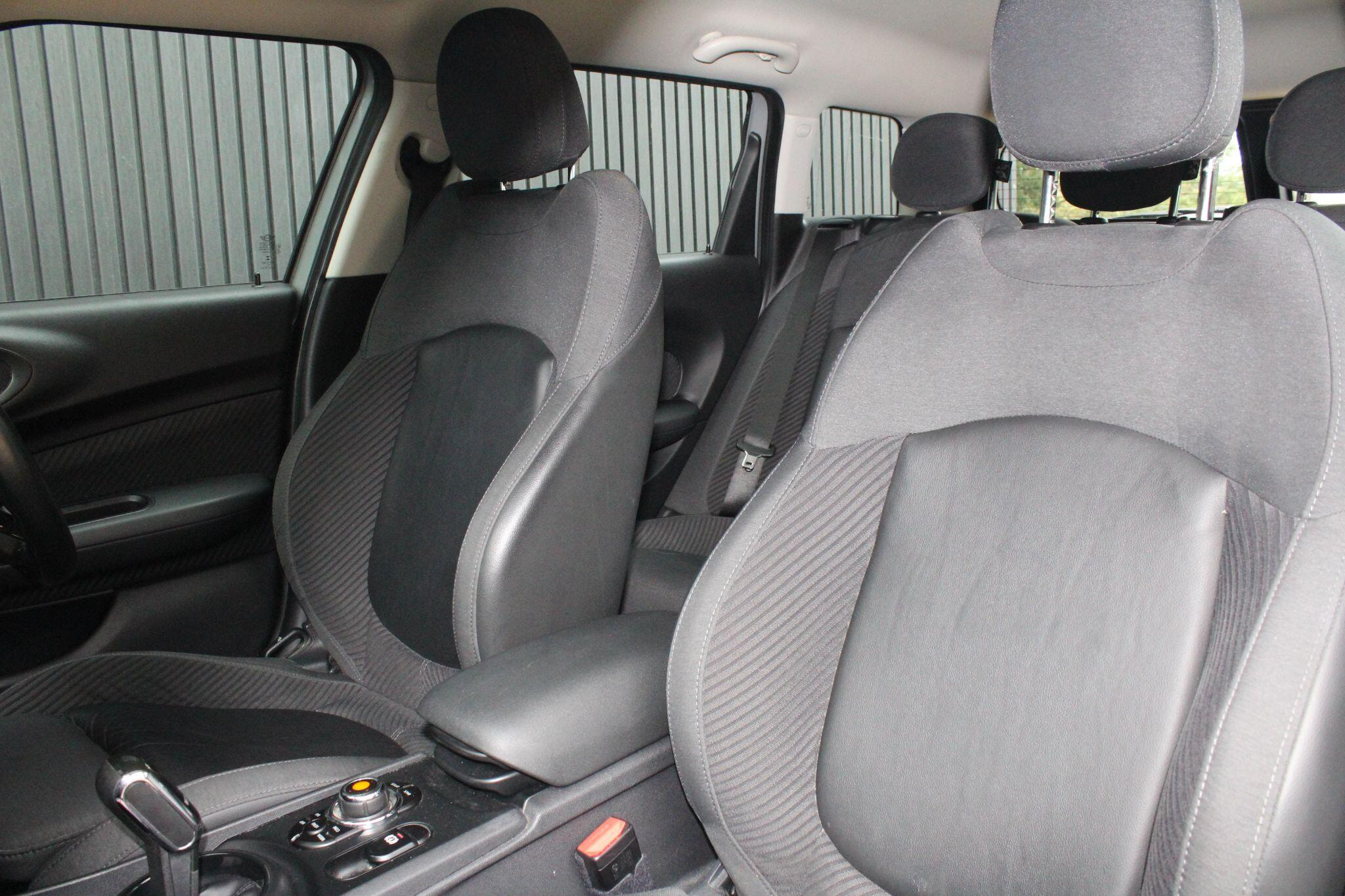 MINI Clubman 1.5 Cooper Steptronic Euro 6 (s/s) 6dr 6dr Automatic 2026
