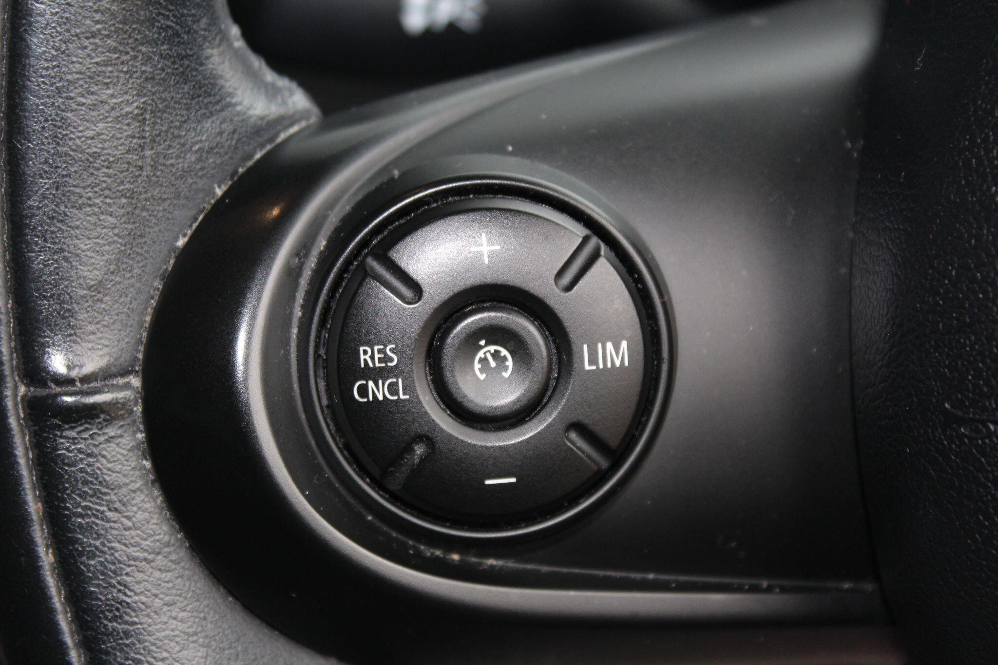 MINI Clubman 1.5 Cooper Steptronic Euro 6 (s/s) 6dr 6dr Automatic 2026