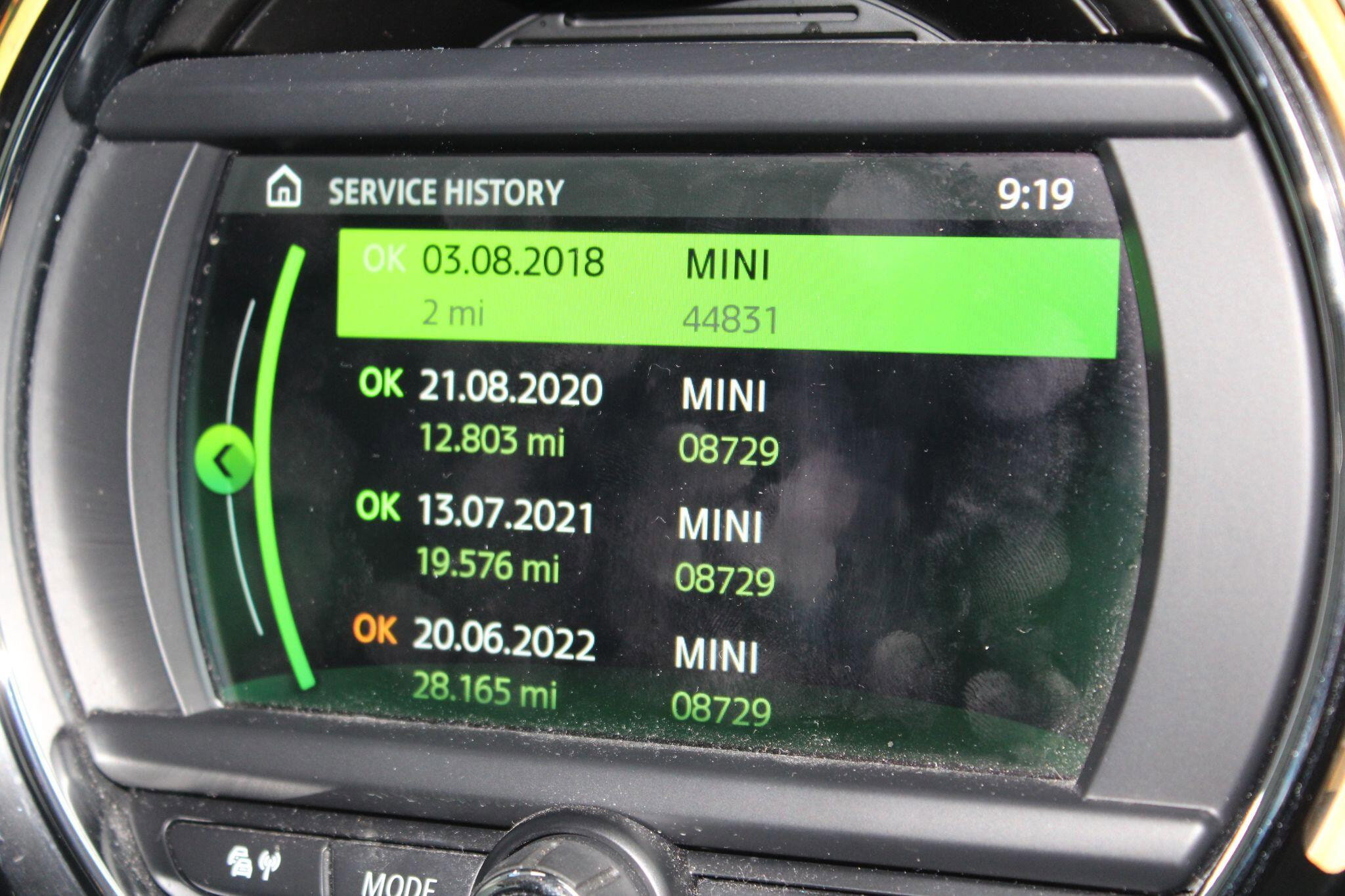 MINI Clubman 1.5 Cooper Steptronic Euro 6 (s/s) 6dr 6dr Automatic 2026