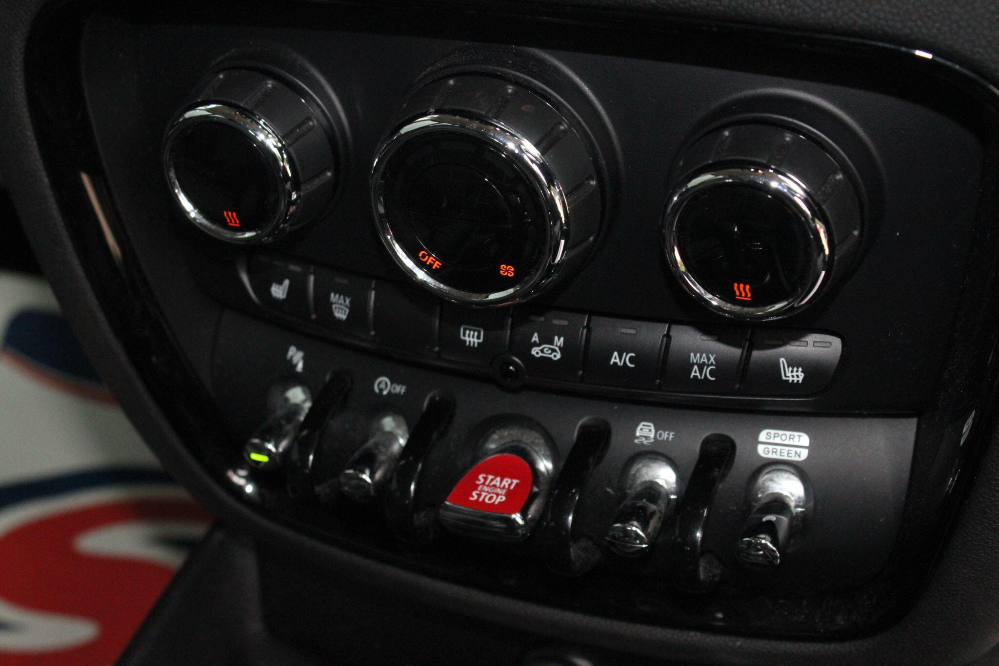MINI Clubman 1.5 Cooper Steptronic Euro 6 (s/s) 6dr 6dr Automatic 2026
