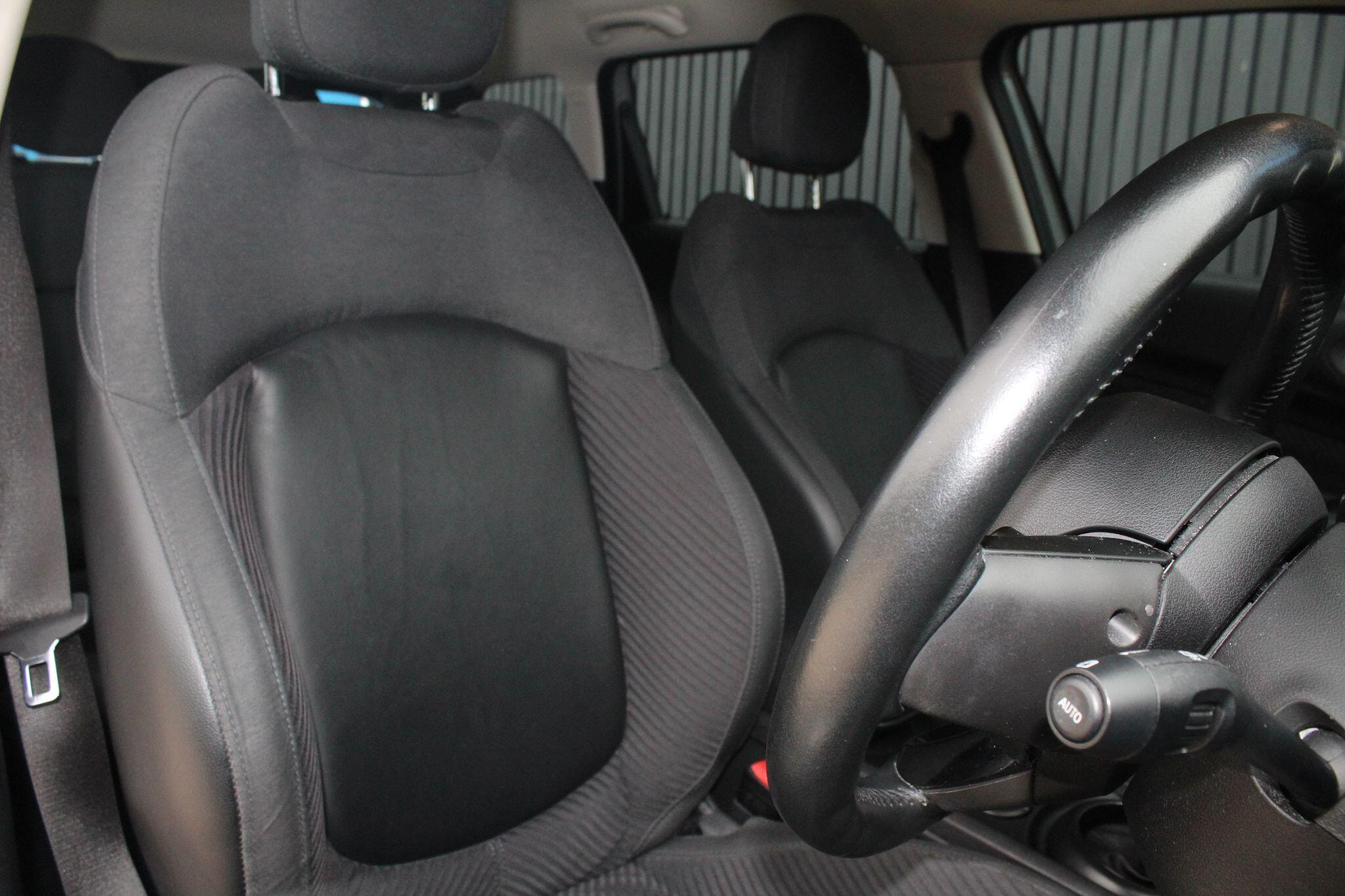 MINI Clubman 1.5 Cooper Steptronic Euro 6 (s/s) 6dr 6dr Automatic 2026