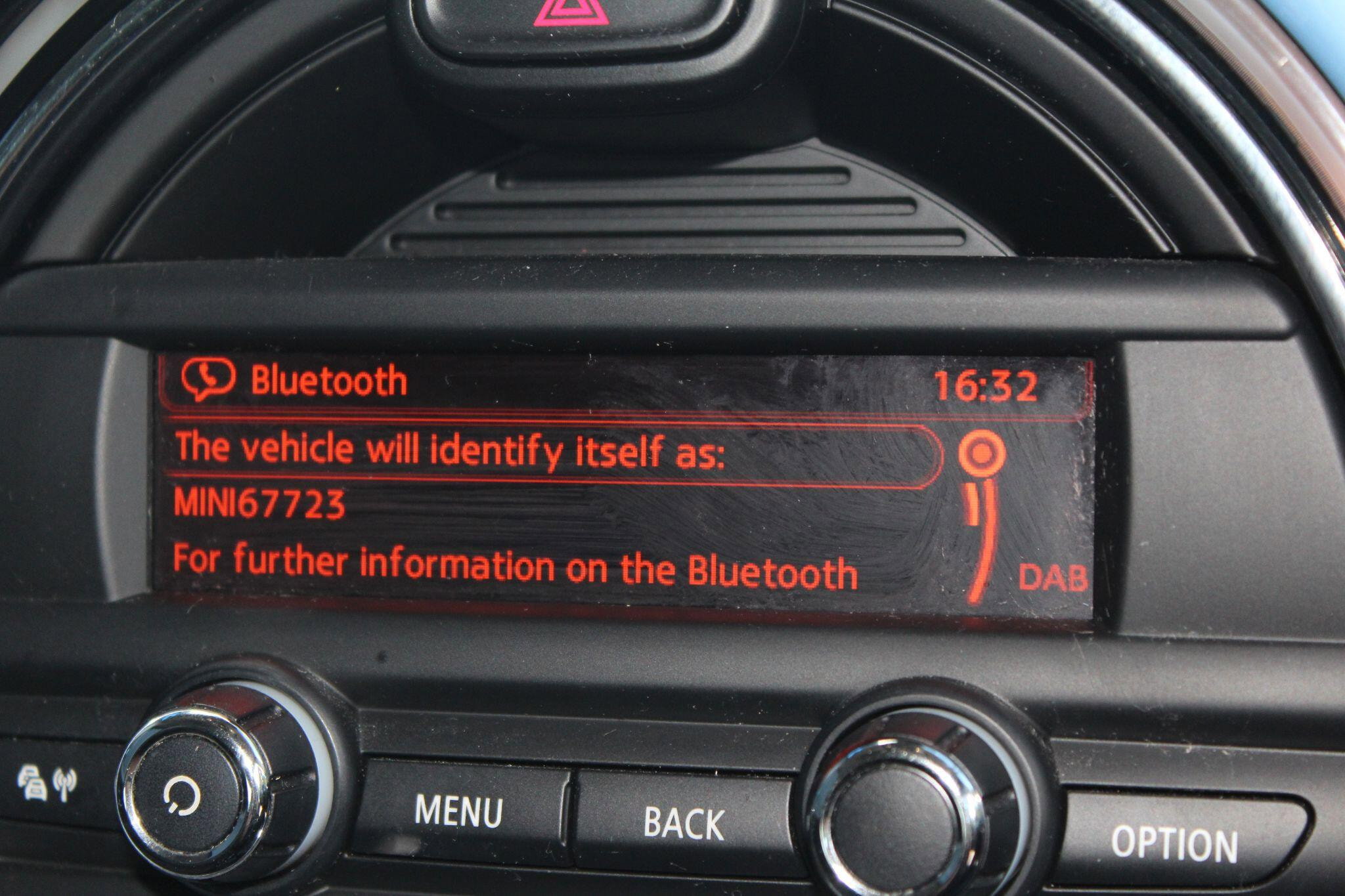 2014 Mini Hatch thumbnail 20