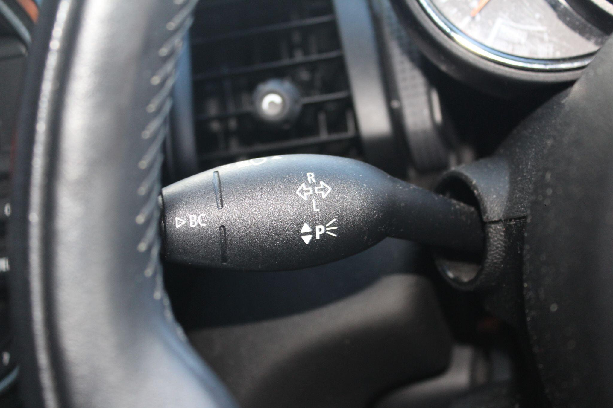 2014 Mini Hatch thumbnail 14