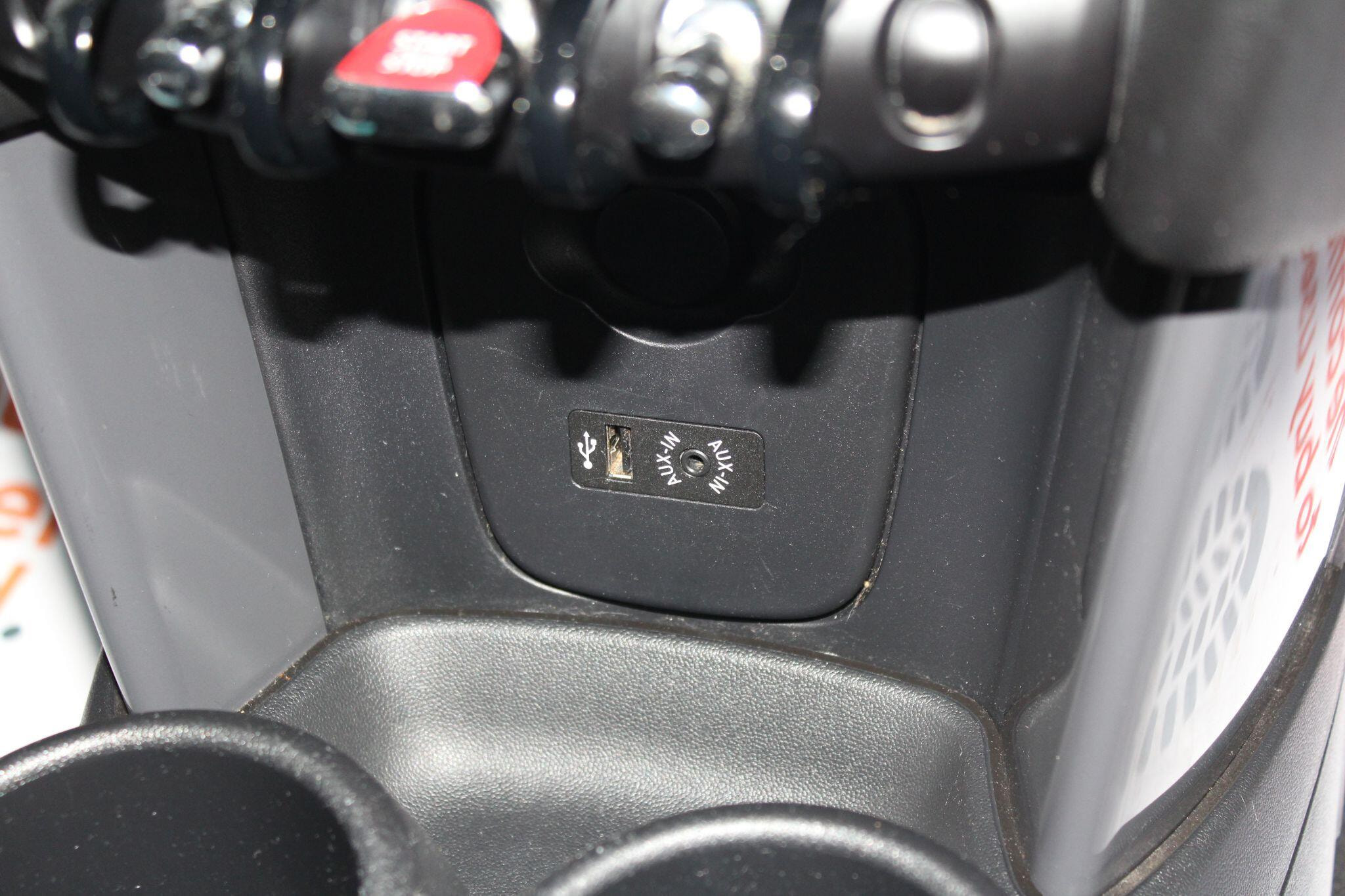 MINI Hatch 1.5 Cooper Euro 6 (s/s) 3dr 3dr Manual 2026