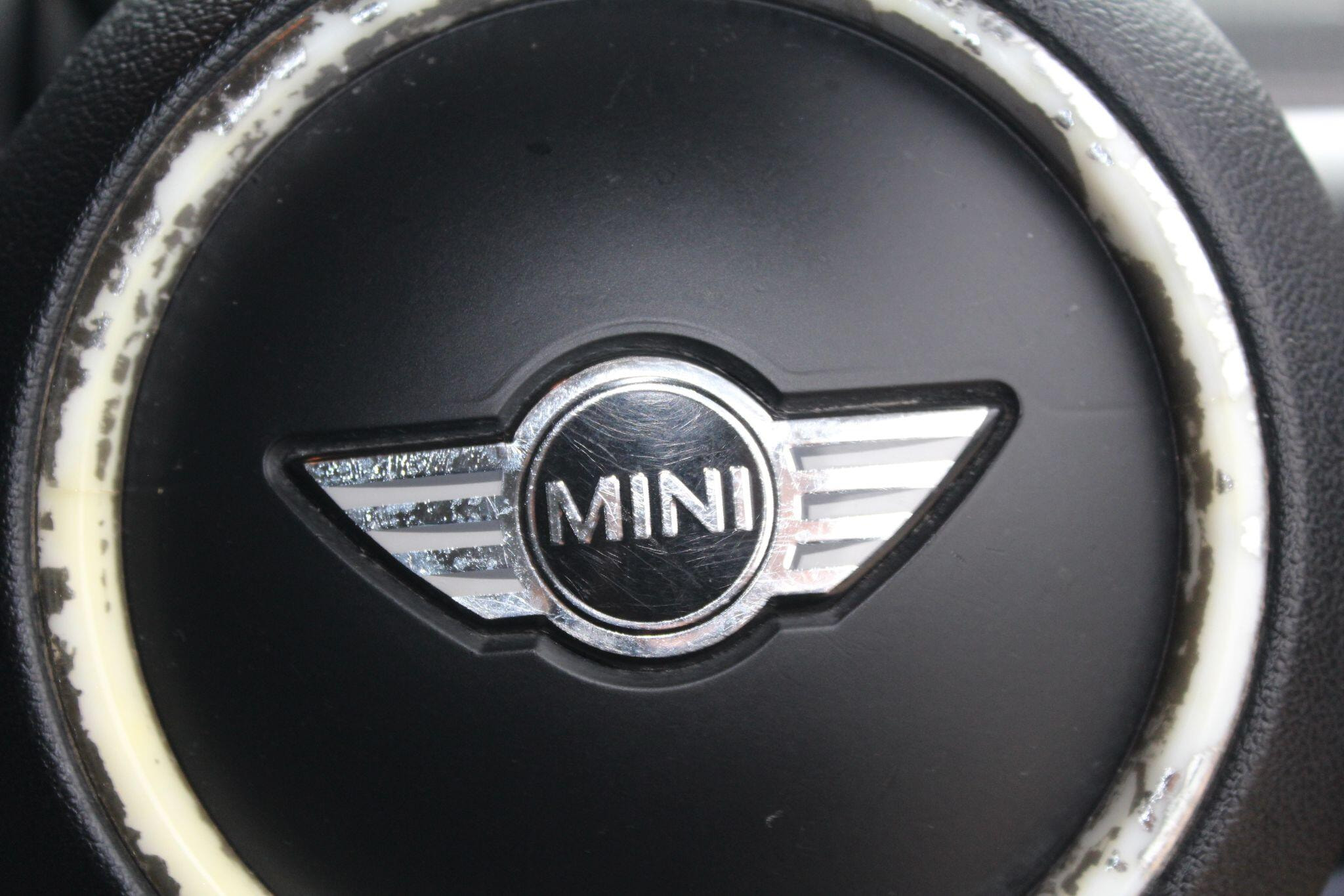 MINI Hatch 1.5 Cooper Euro 6 (s/s) 3dr 3dr Manual 2026