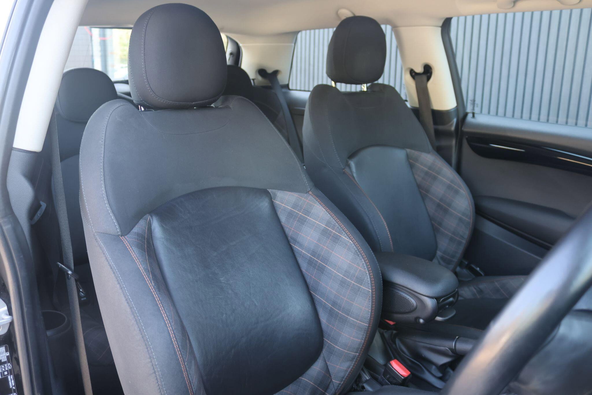 MINI Hatch 2.0 Cooper SD Seven Euro 6 (s/s) 3dr 3dr Manual 2026