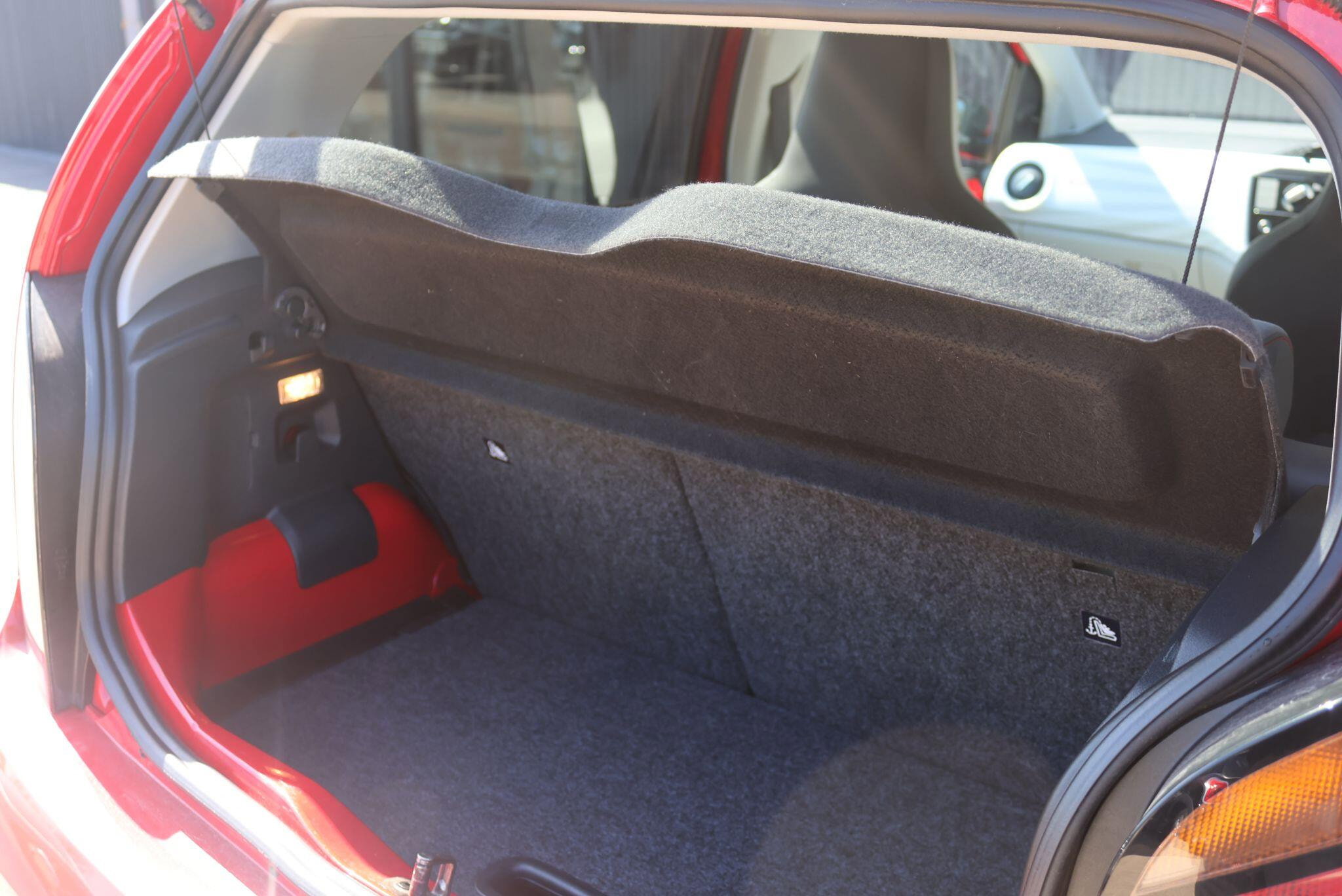 Volkswagen up! 1.0 up! beats Euro 6 5dr 5dr Manual 2026