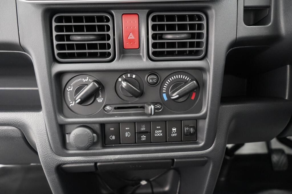 Suzuki Carry 4 Wheel Drive Pick Up 2dr Automatic 2026