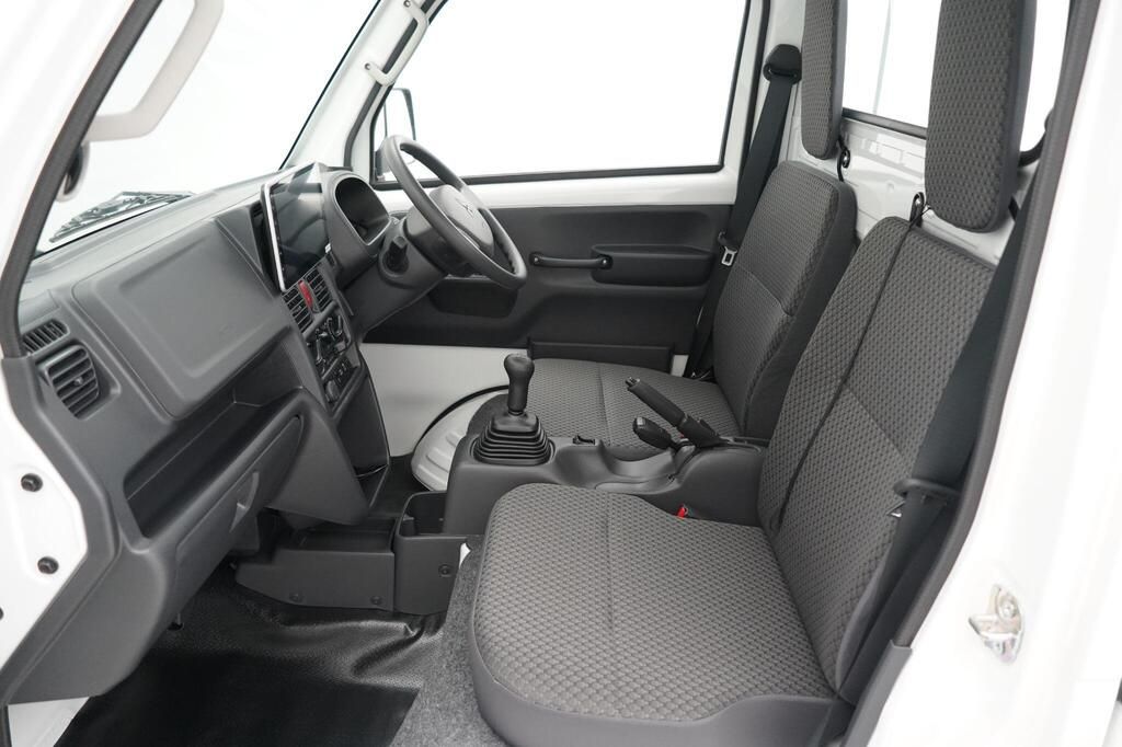 Suzuki Carry 4 Wheel Drive Pick Up 2dr Automatic 2026
