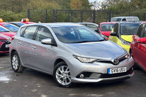 2016 Toyota Auris